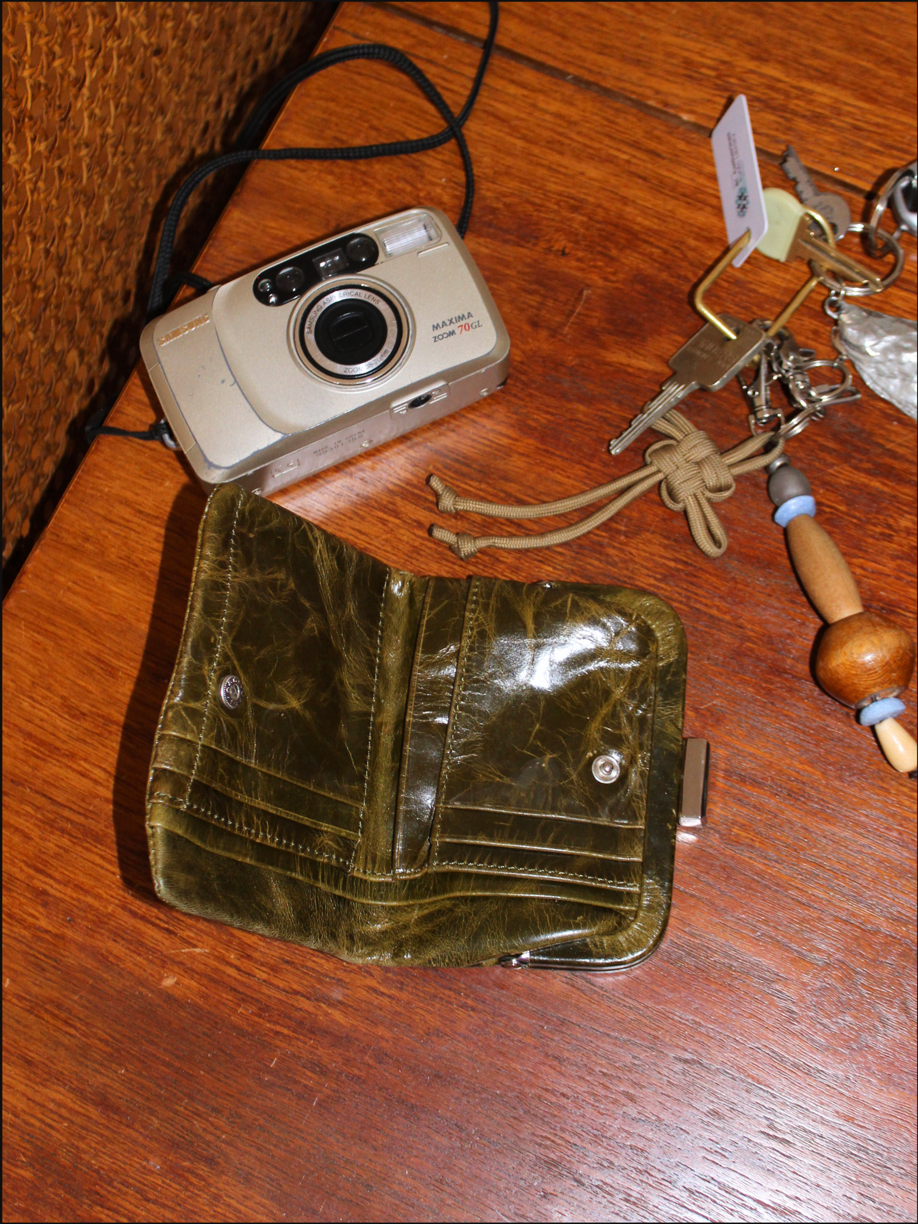 moss wallet cover (5).png