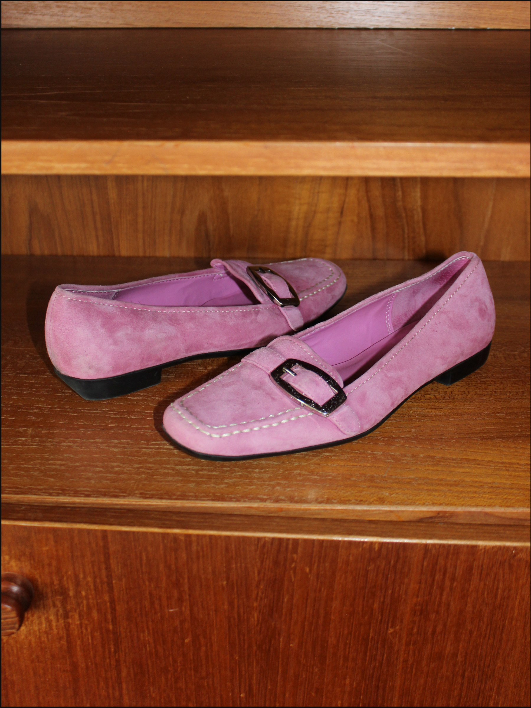 pink shoes cover (7).png