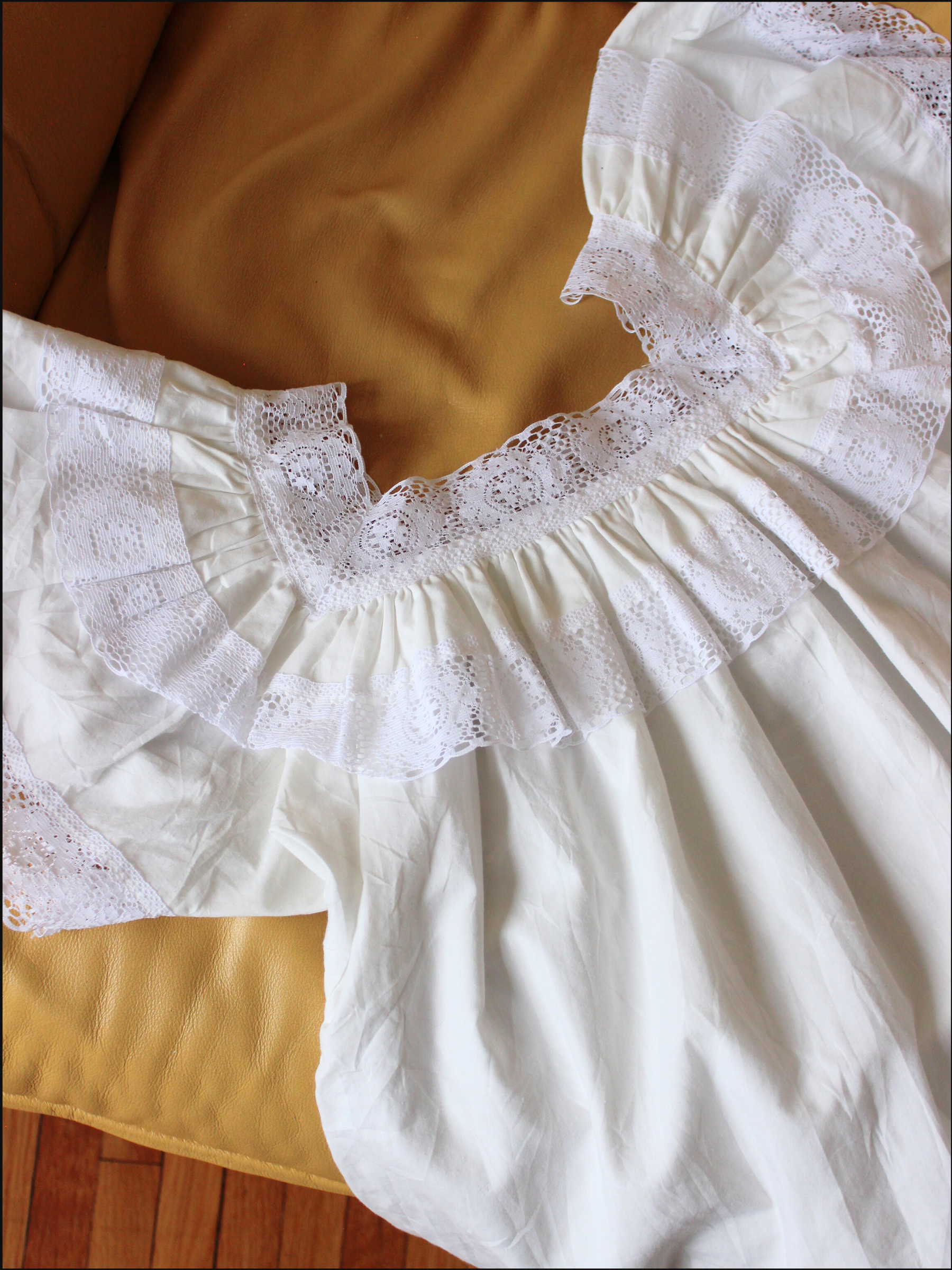 70's Lace Ruffle Blouse — S