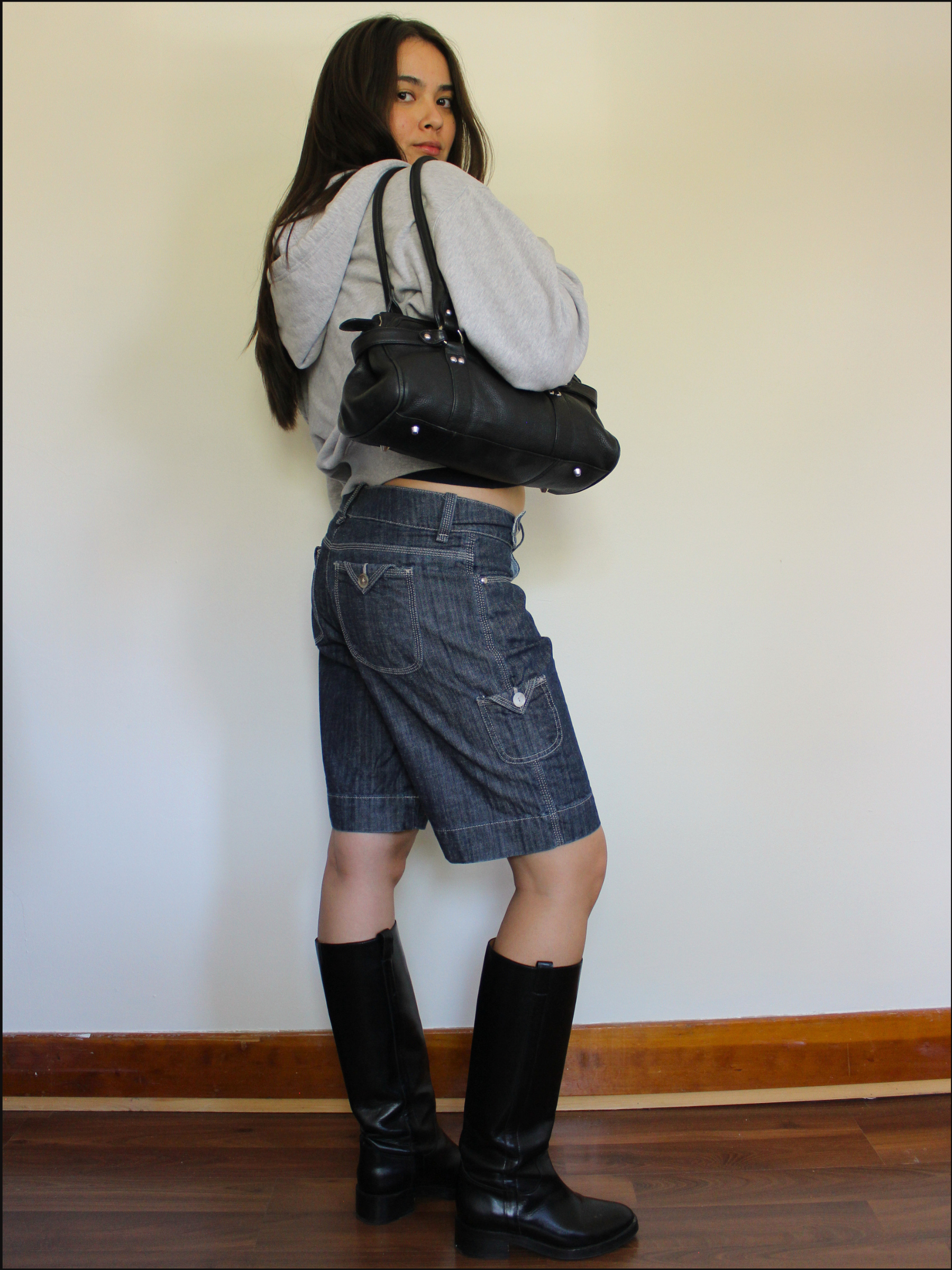 shell button shorts cover (4).png