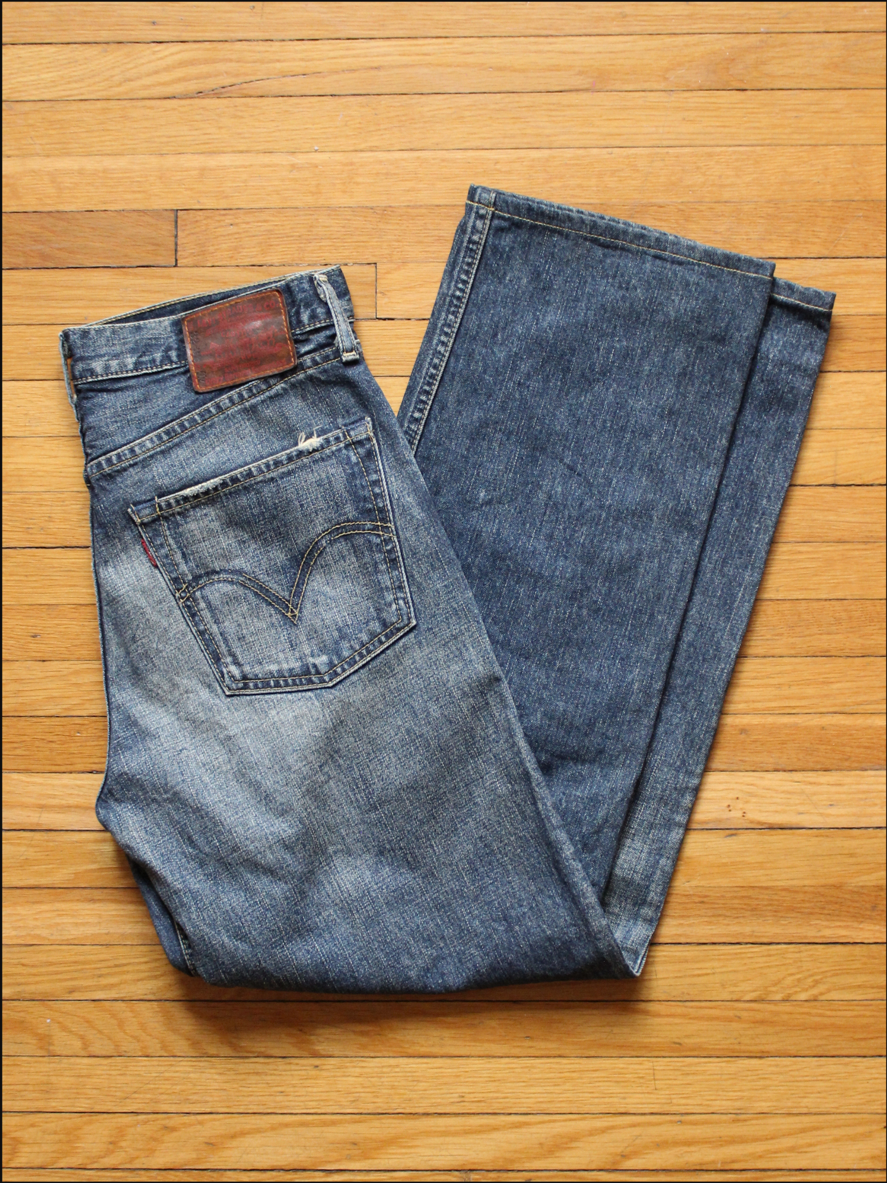 levis 502 cover (2).png