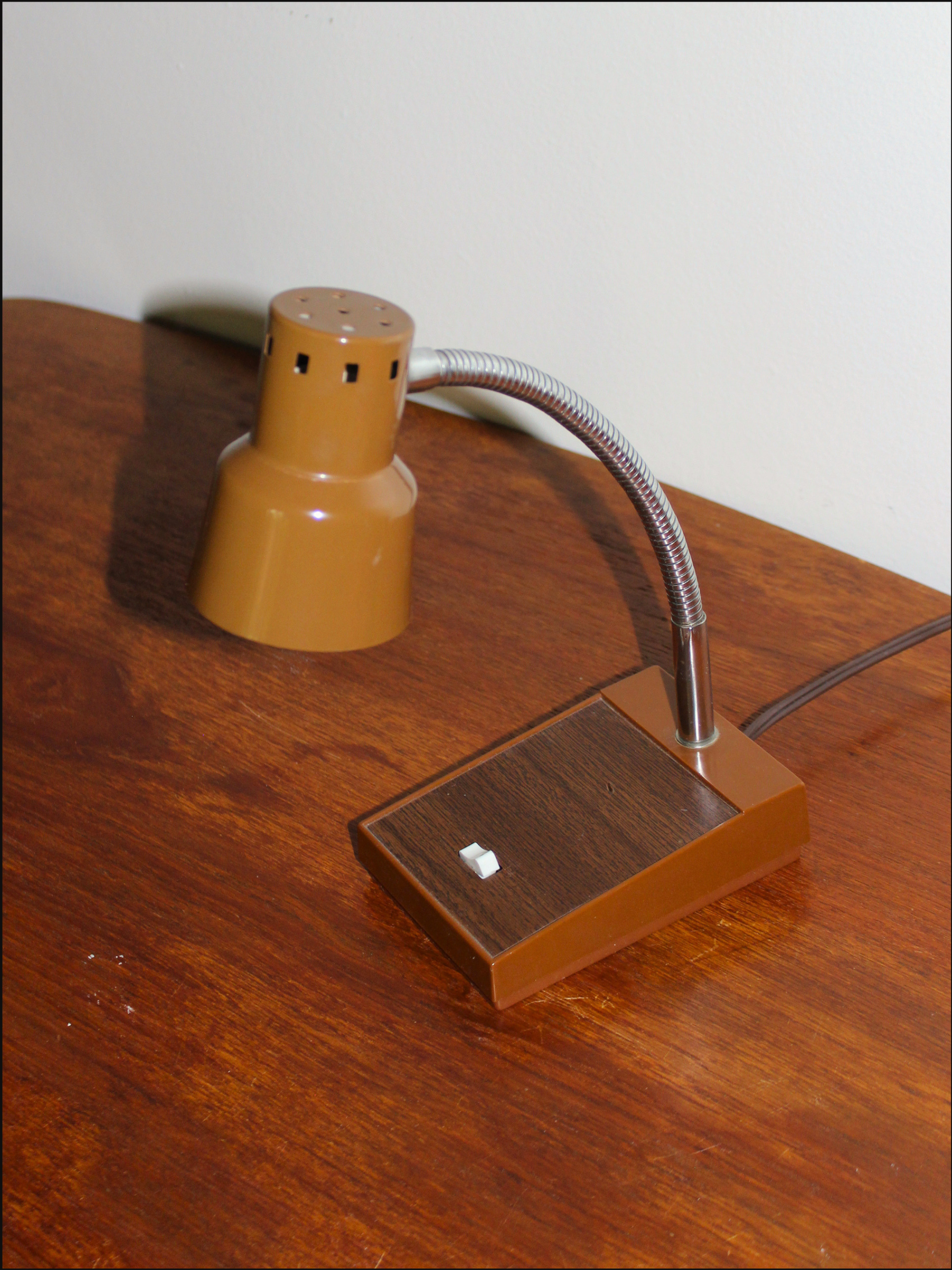 brown lamp cover (6).png