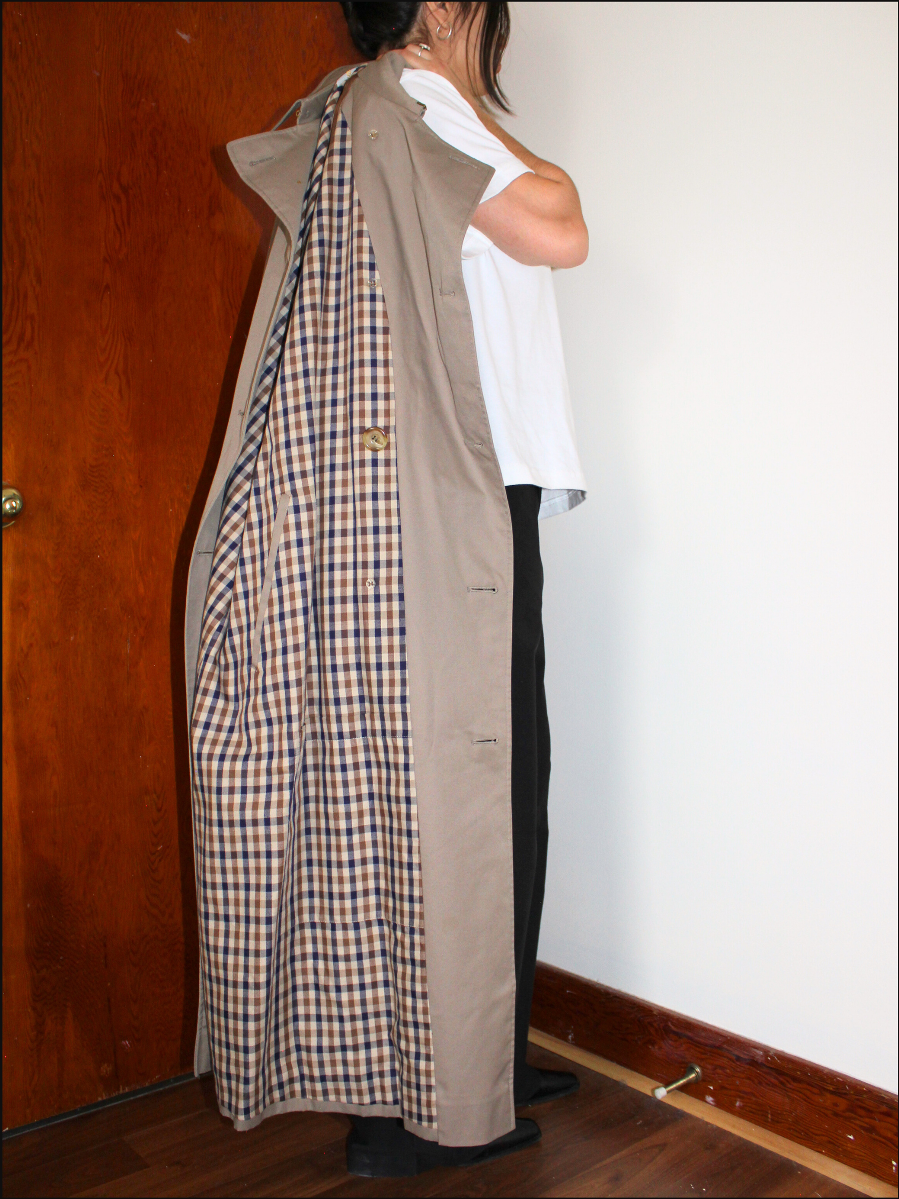 aquascutum trench cover (18).png