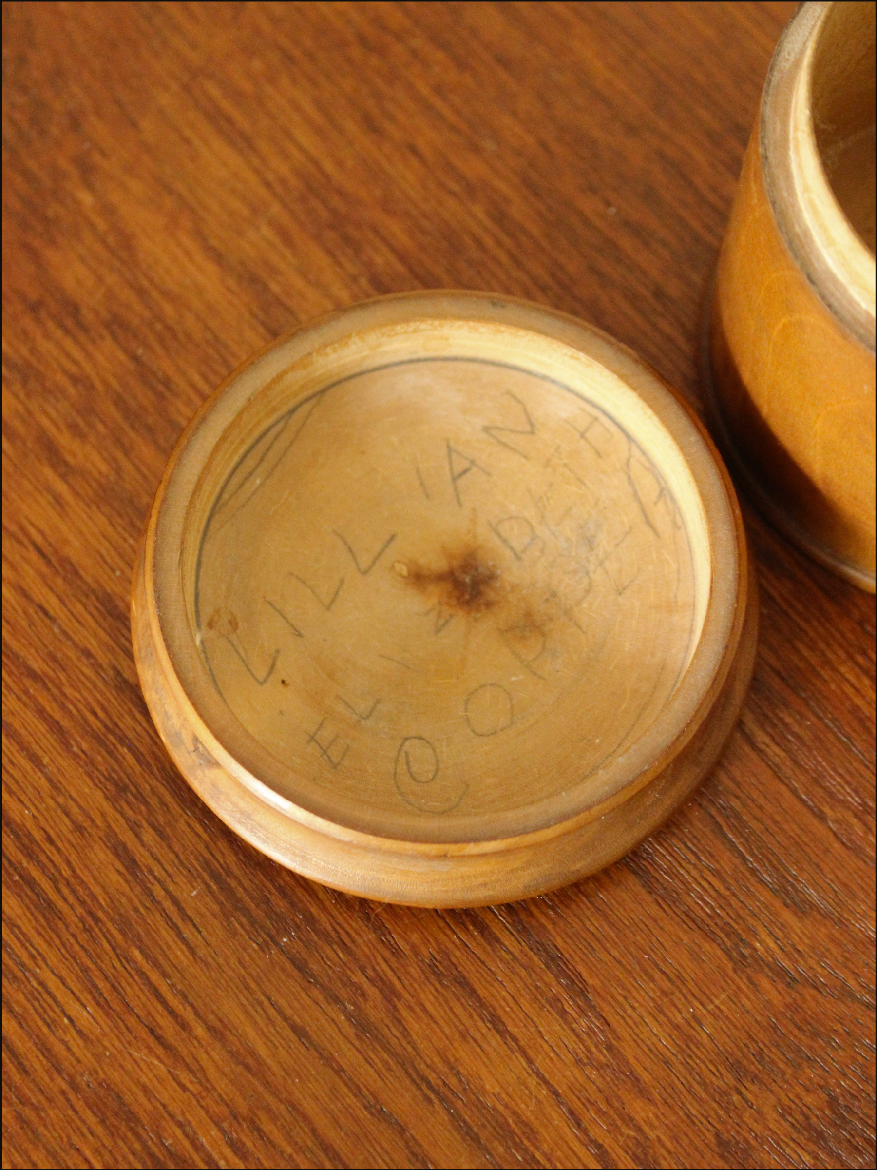 wood cannister cover.png