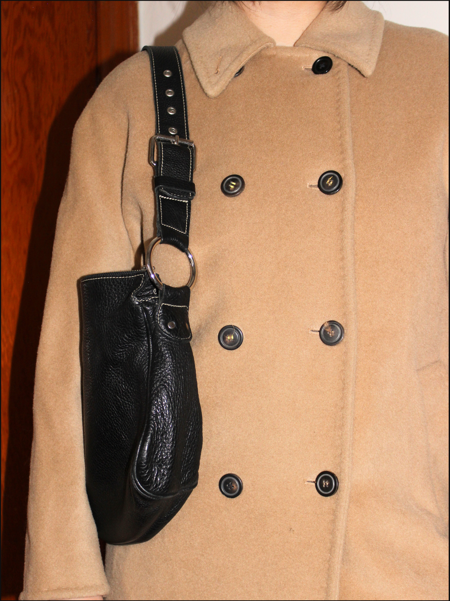 roots leather bag cover.png