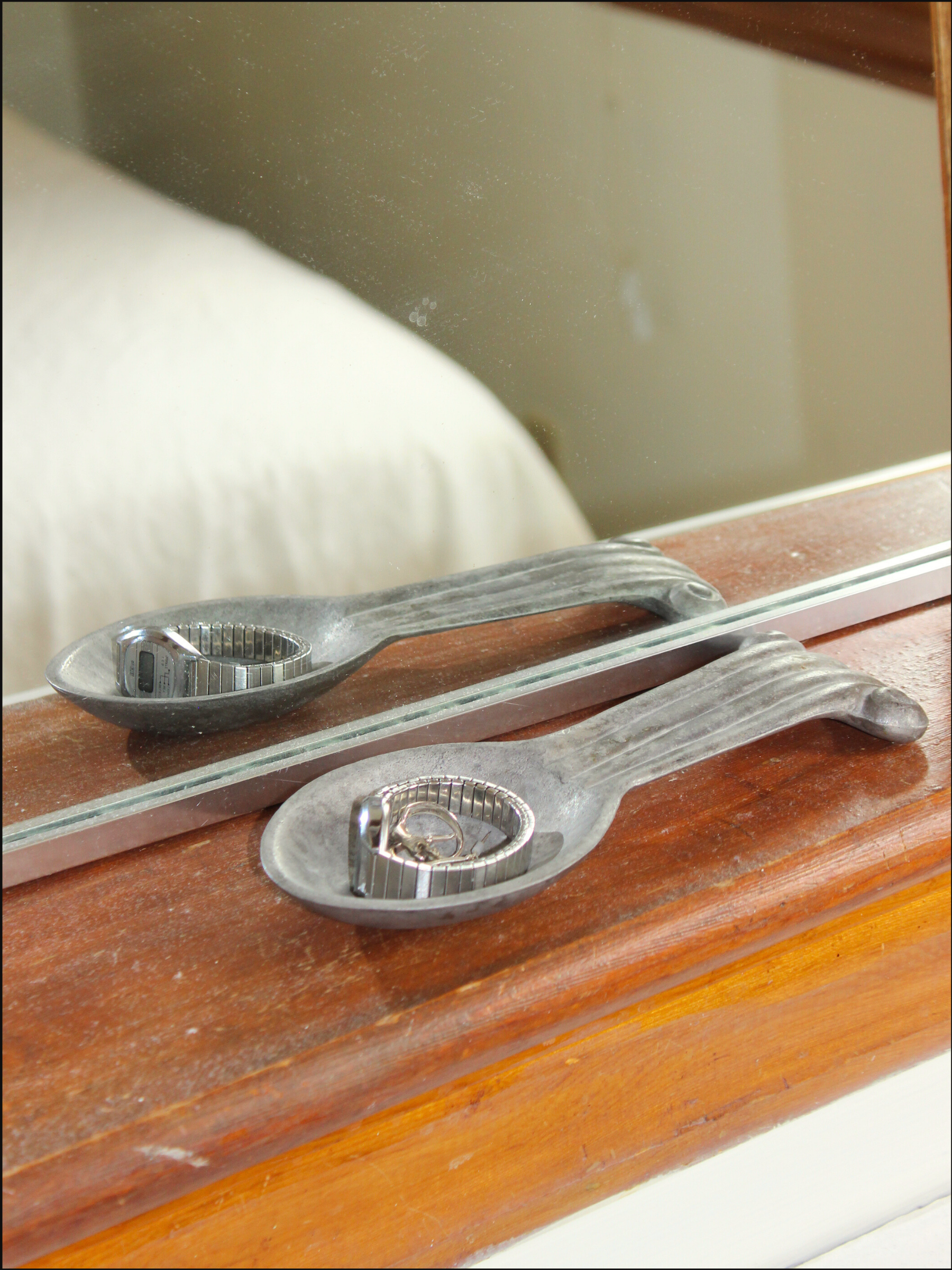 pewter spoon rest cover (7).png