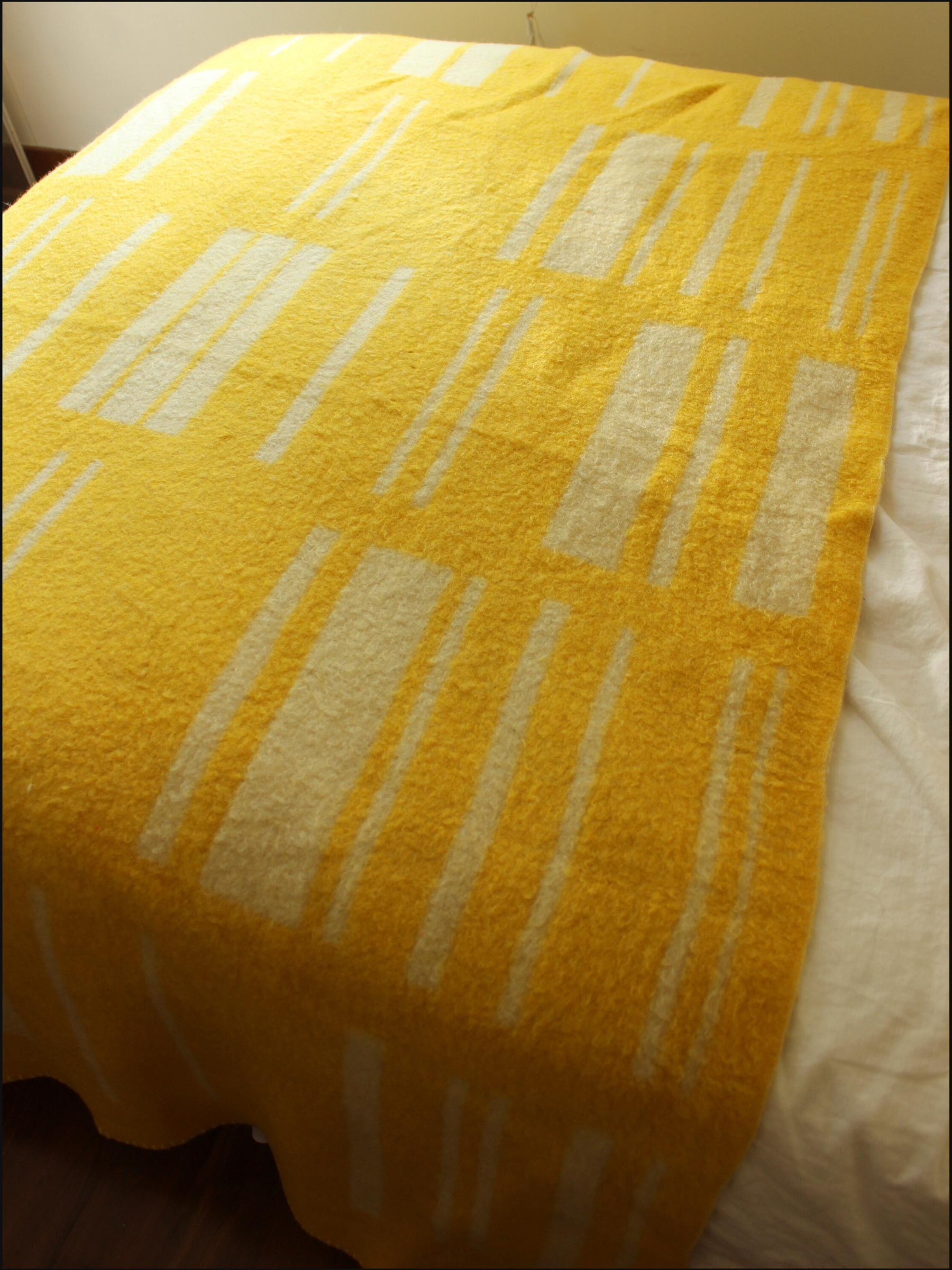 dandelion wool blanket cover (4).png