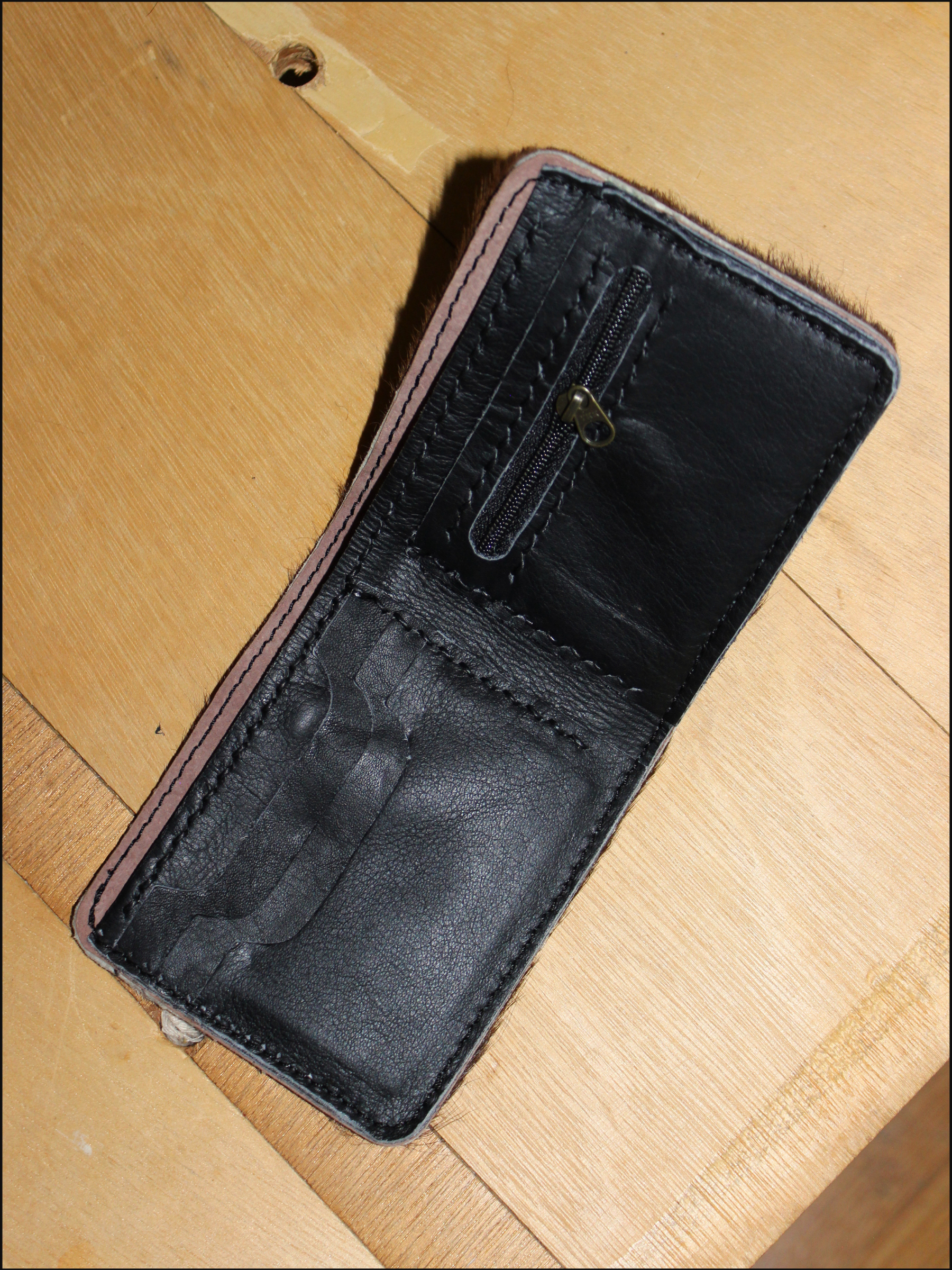 cowhide wallets cover (5).png