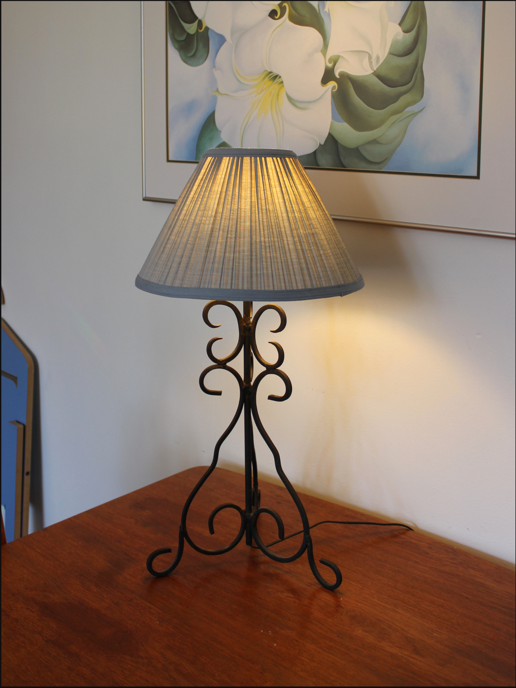 blue scroll lamp cover (3).png