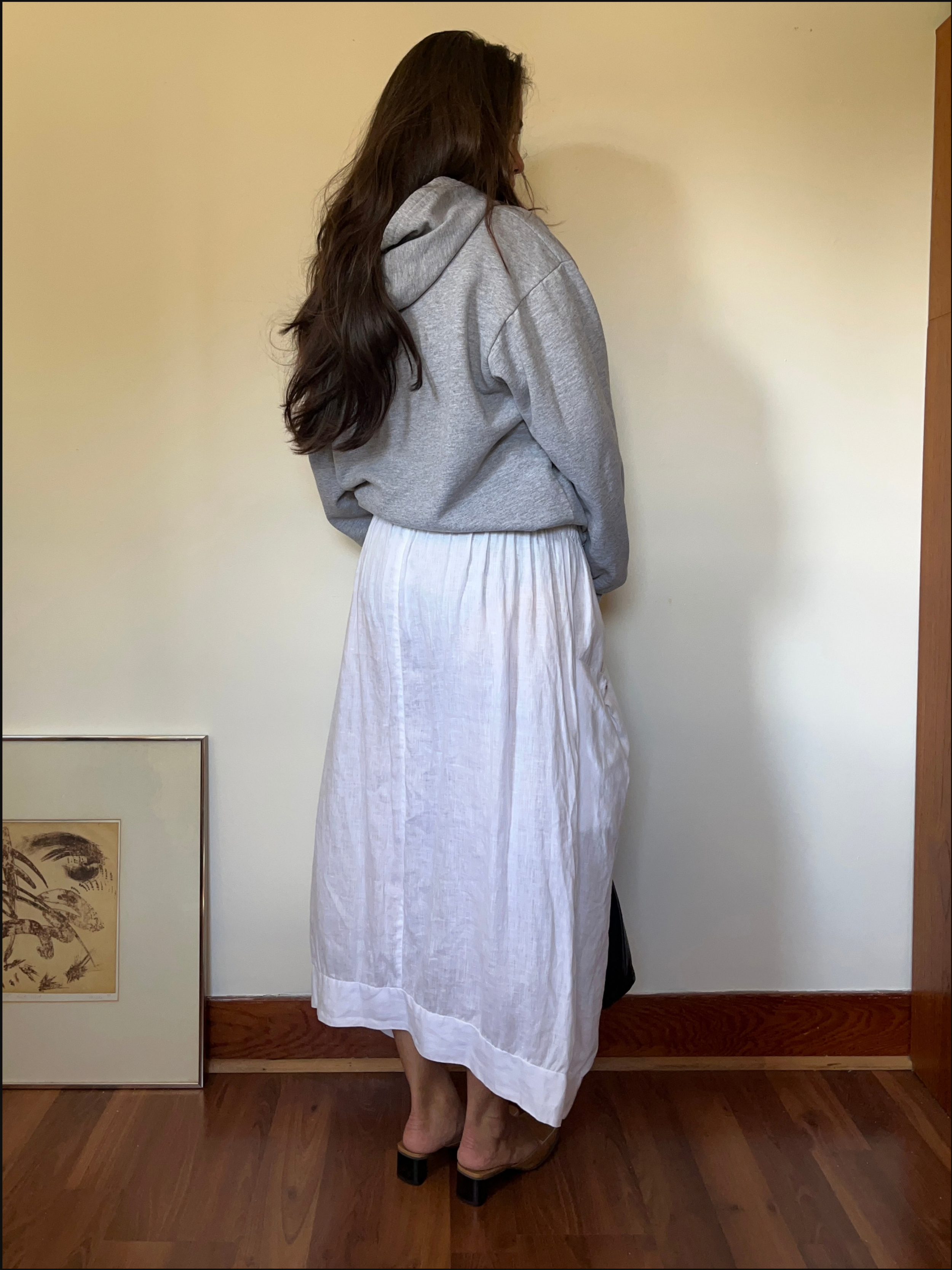 linen skirt cover (3).png