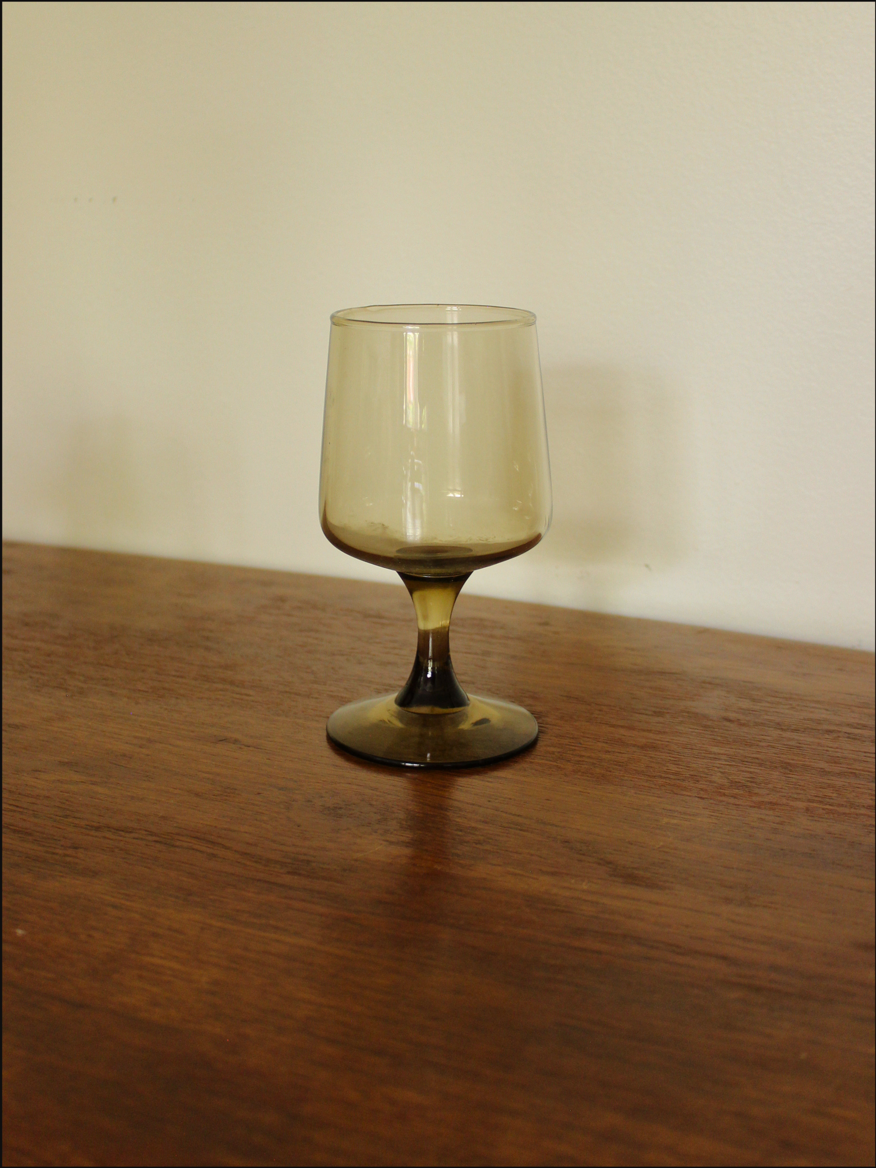 smoke wine glasses cover (3).png