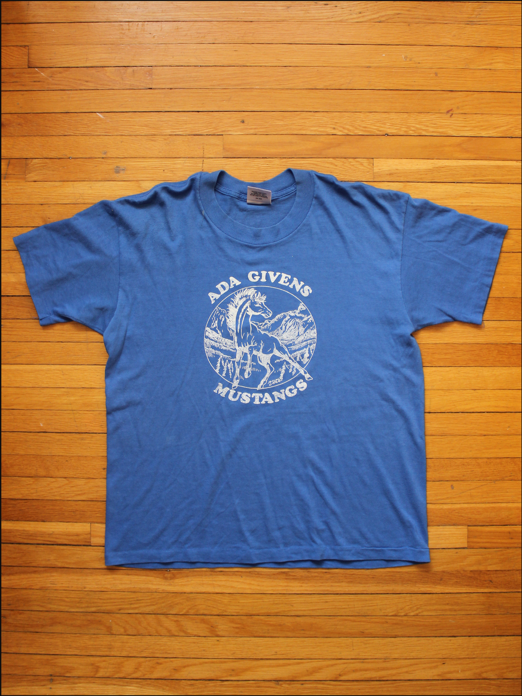 80's Mustangs Single Stitch Tee — L