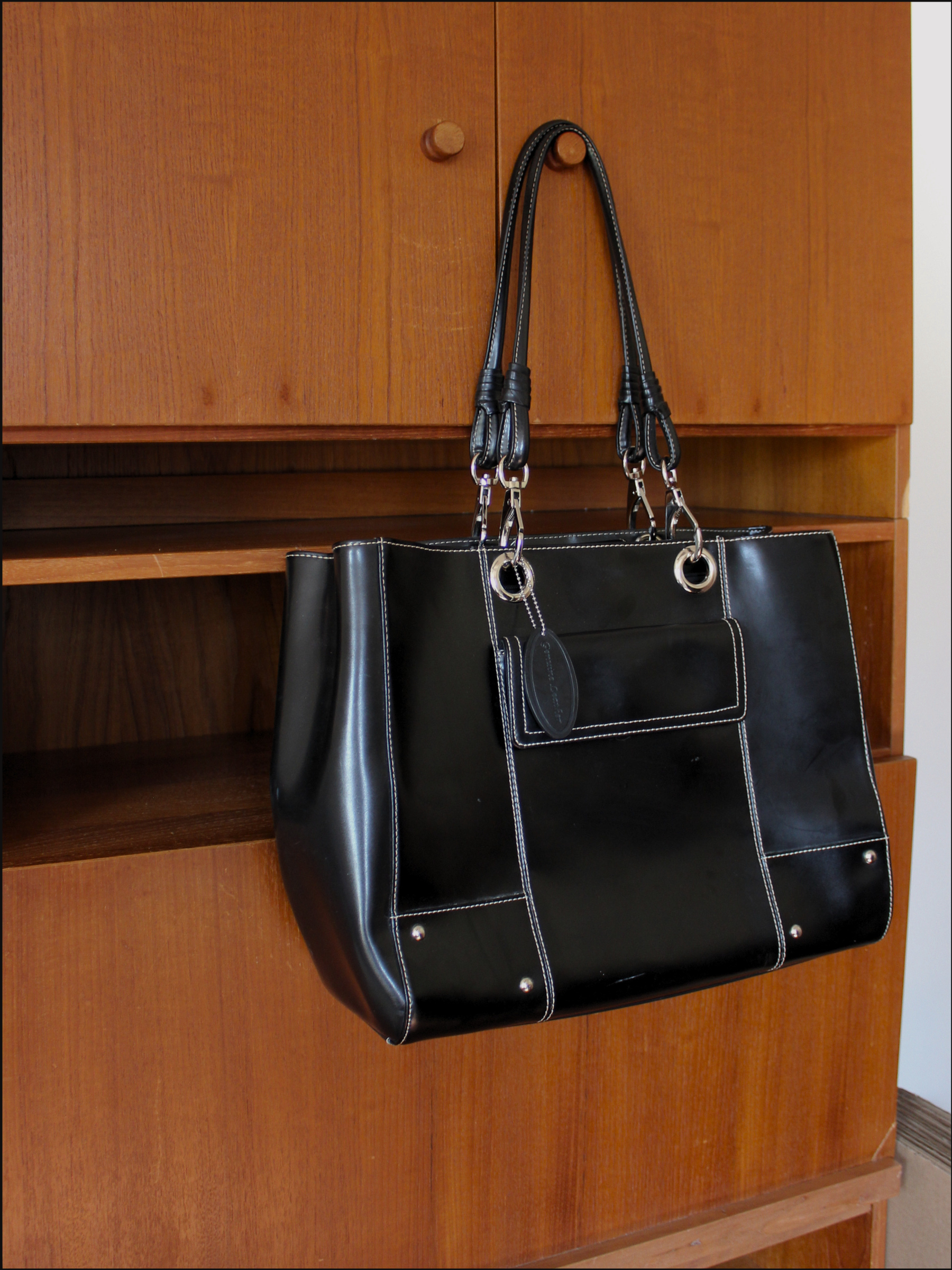 wilsons leather tote cover.png