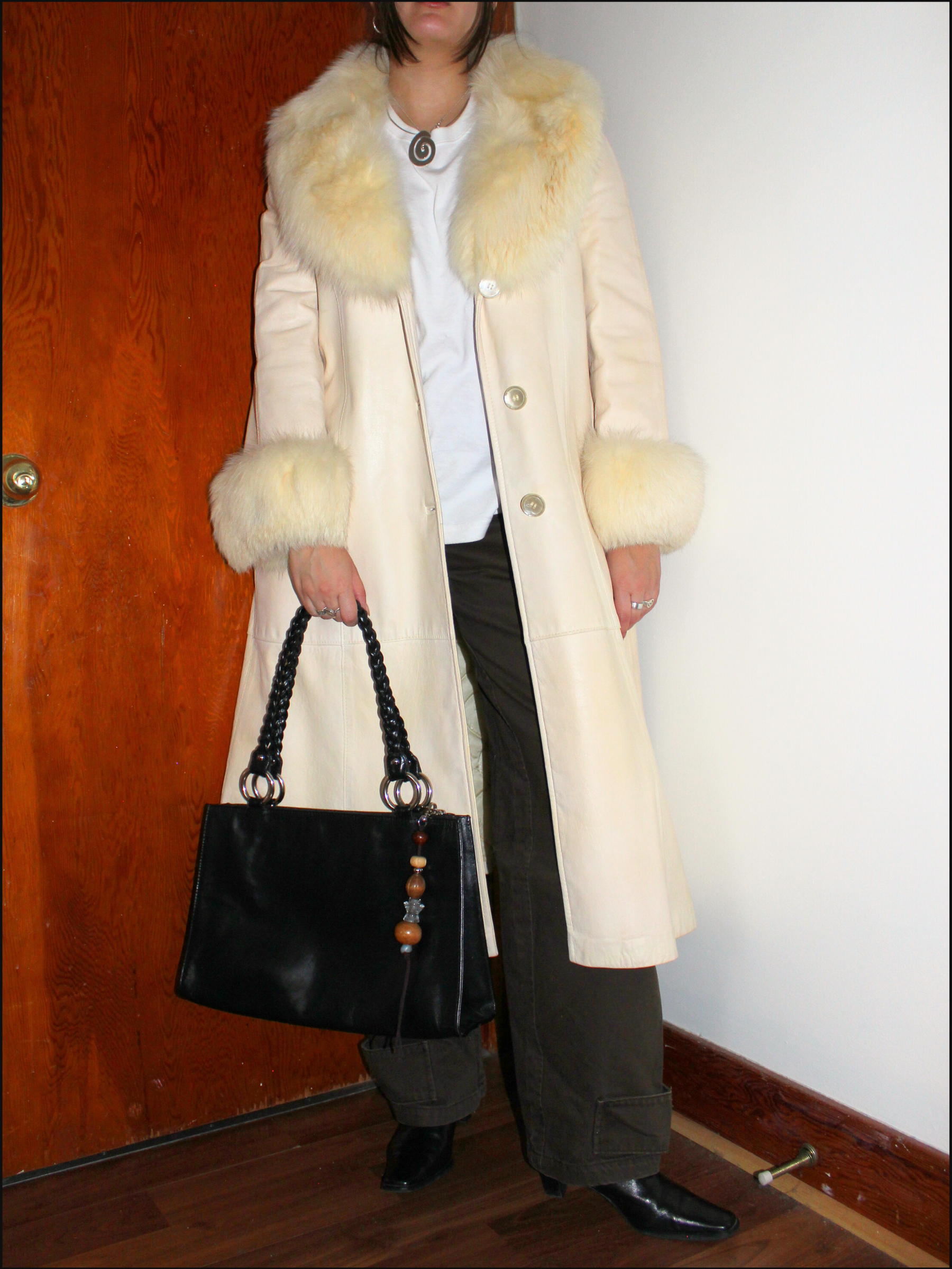 white leather trench fox collar cover (14).png