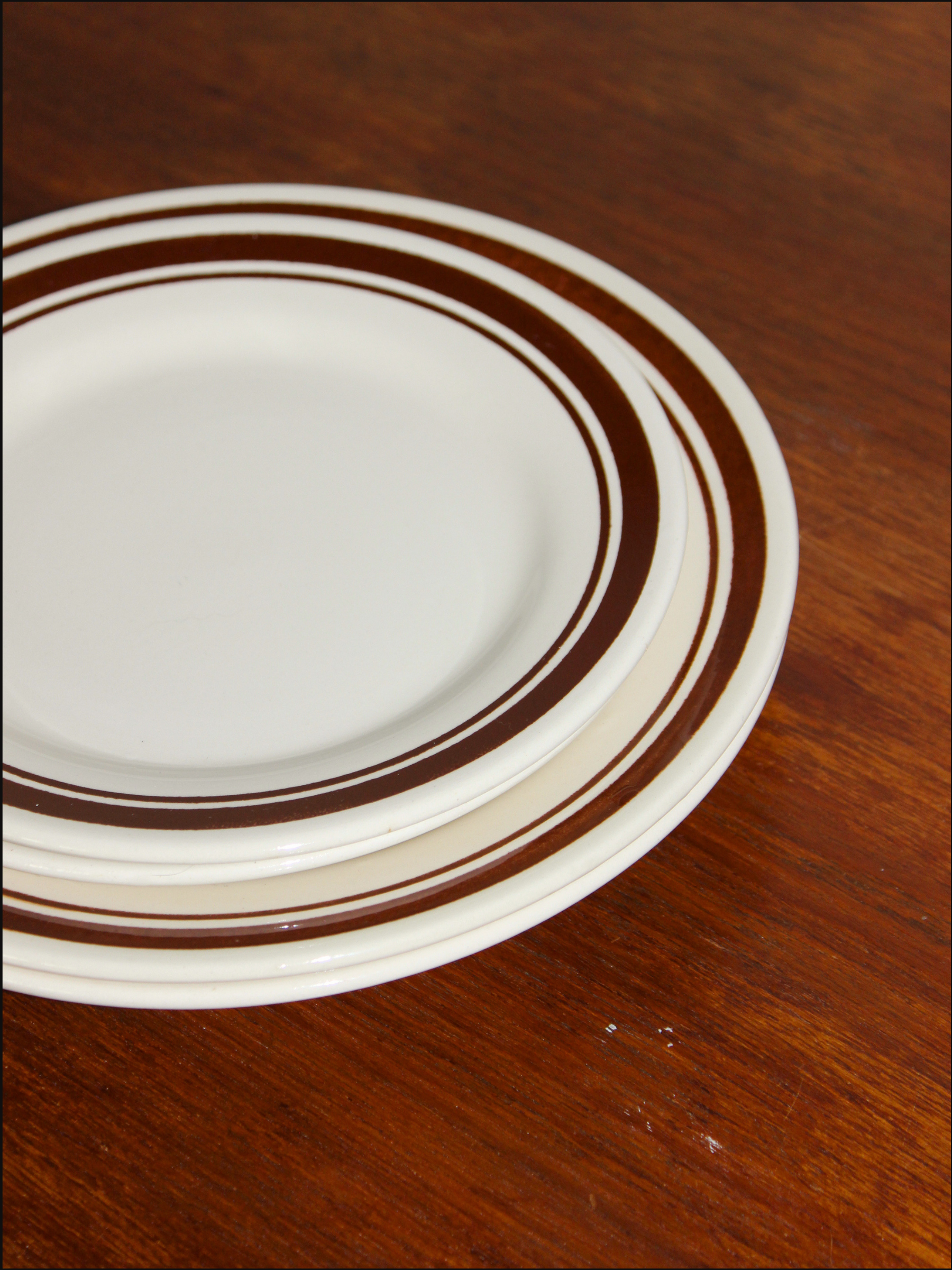 brown stripe plates cover (12).png