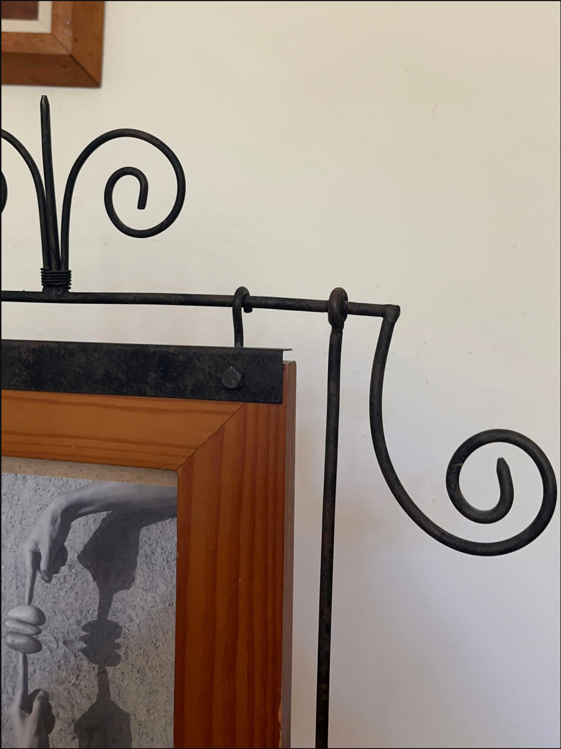 hanging frame cover (3).png