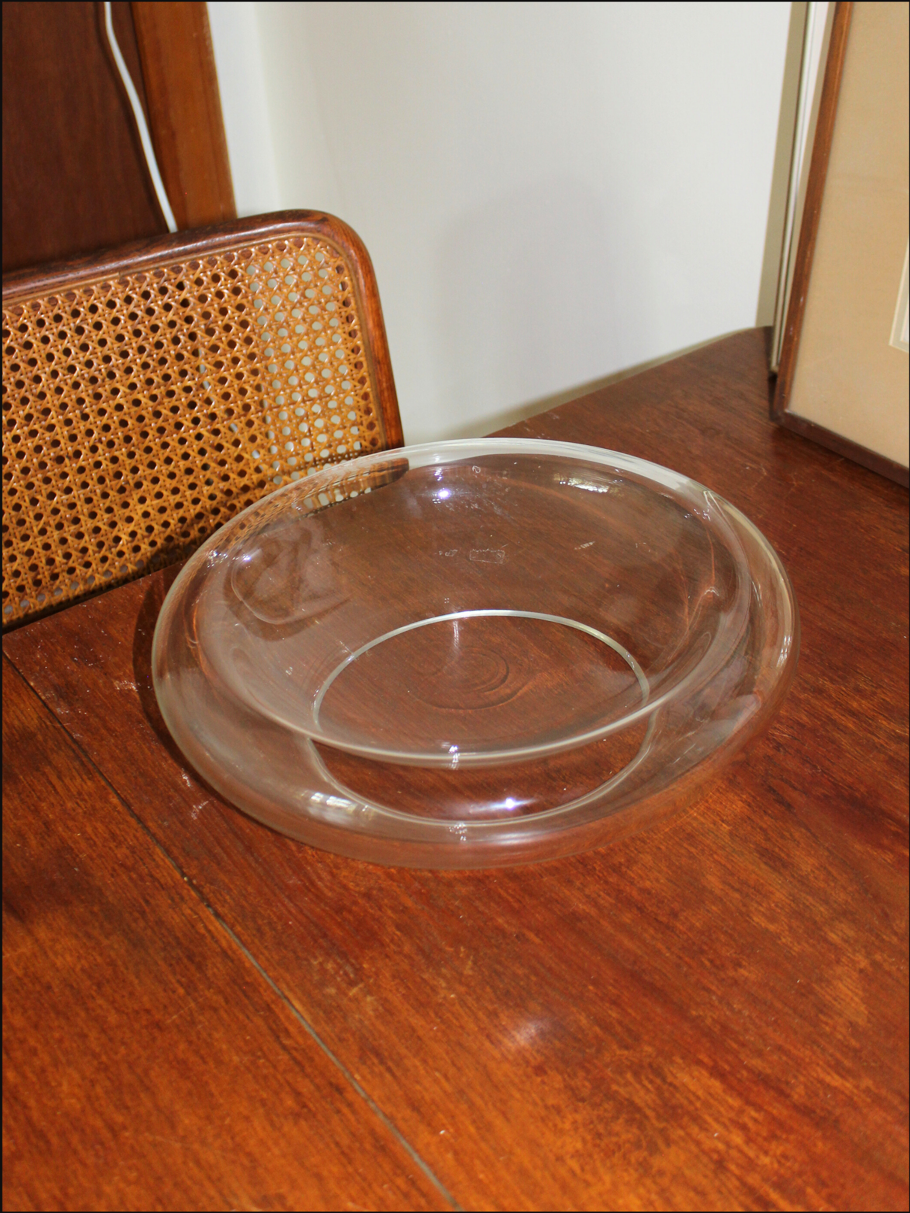 floating glass bowl cover (4).png