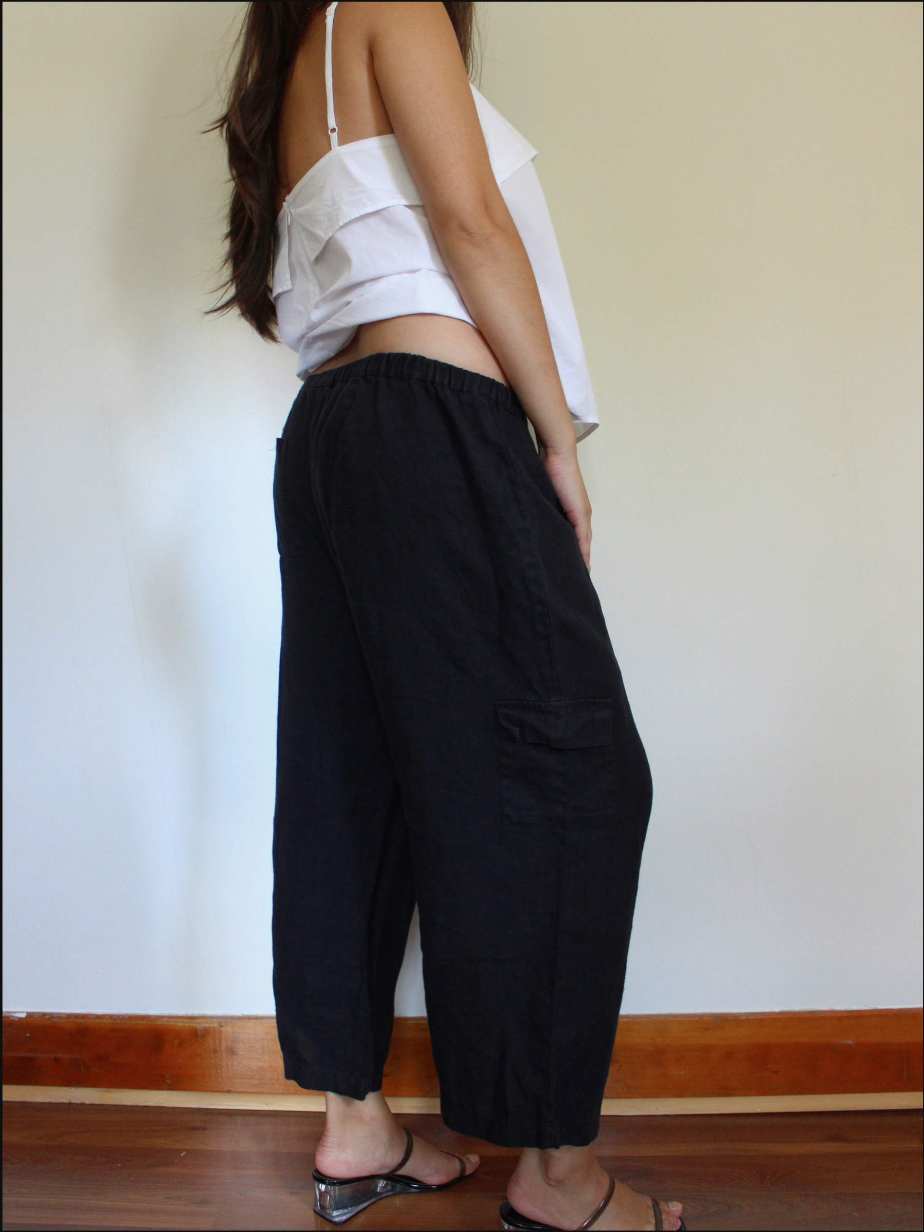 linen pocket pants cover (7).png