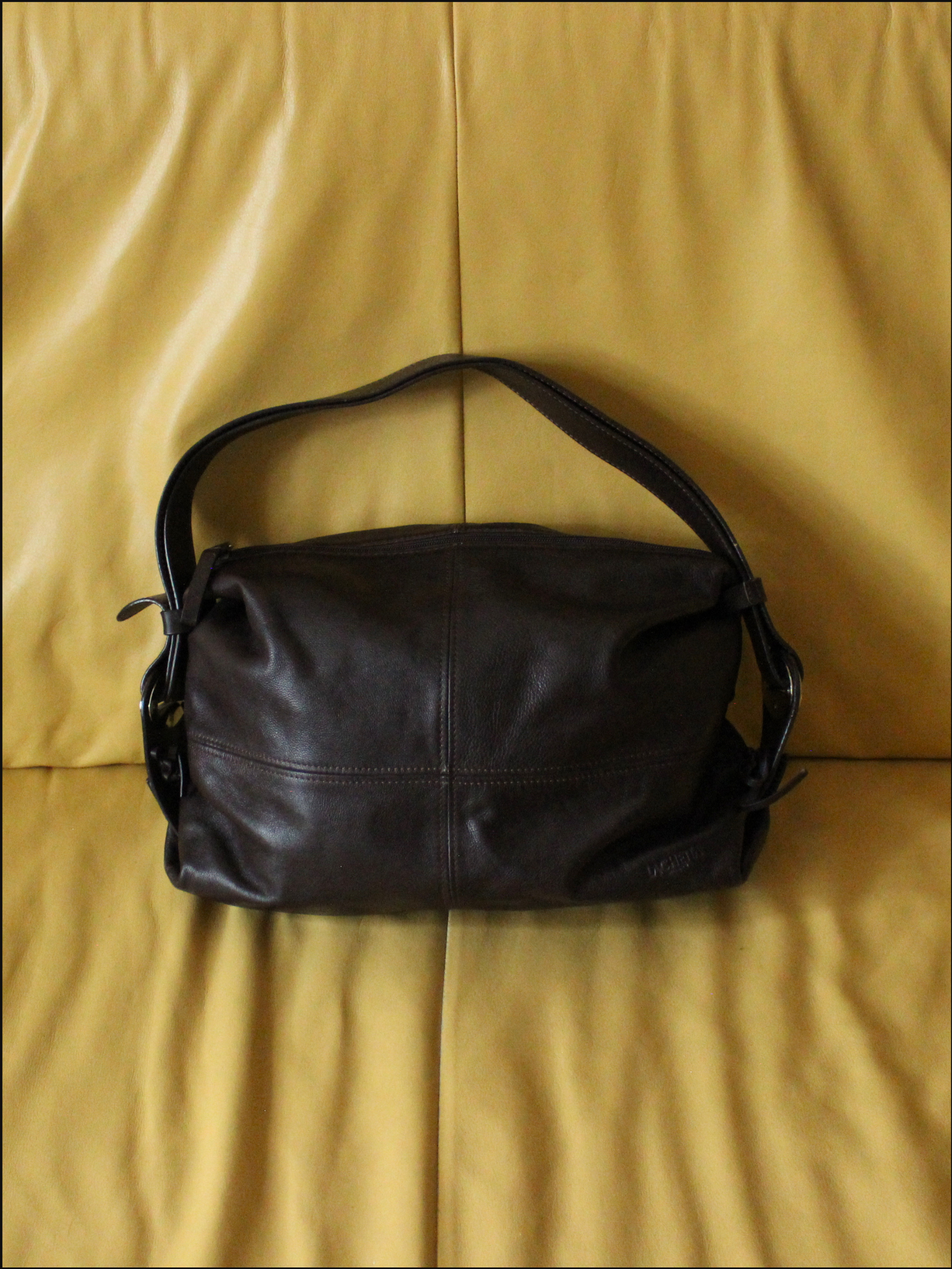 crescent bag cover (9).png