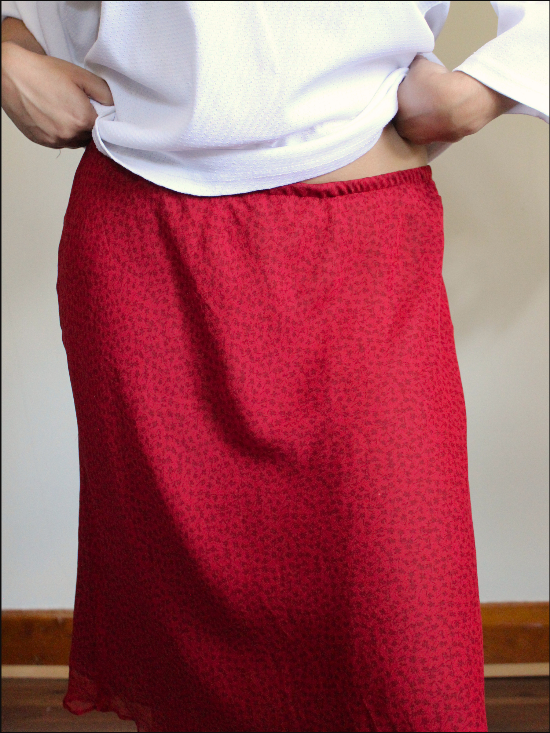 silk skirt cover (3).png