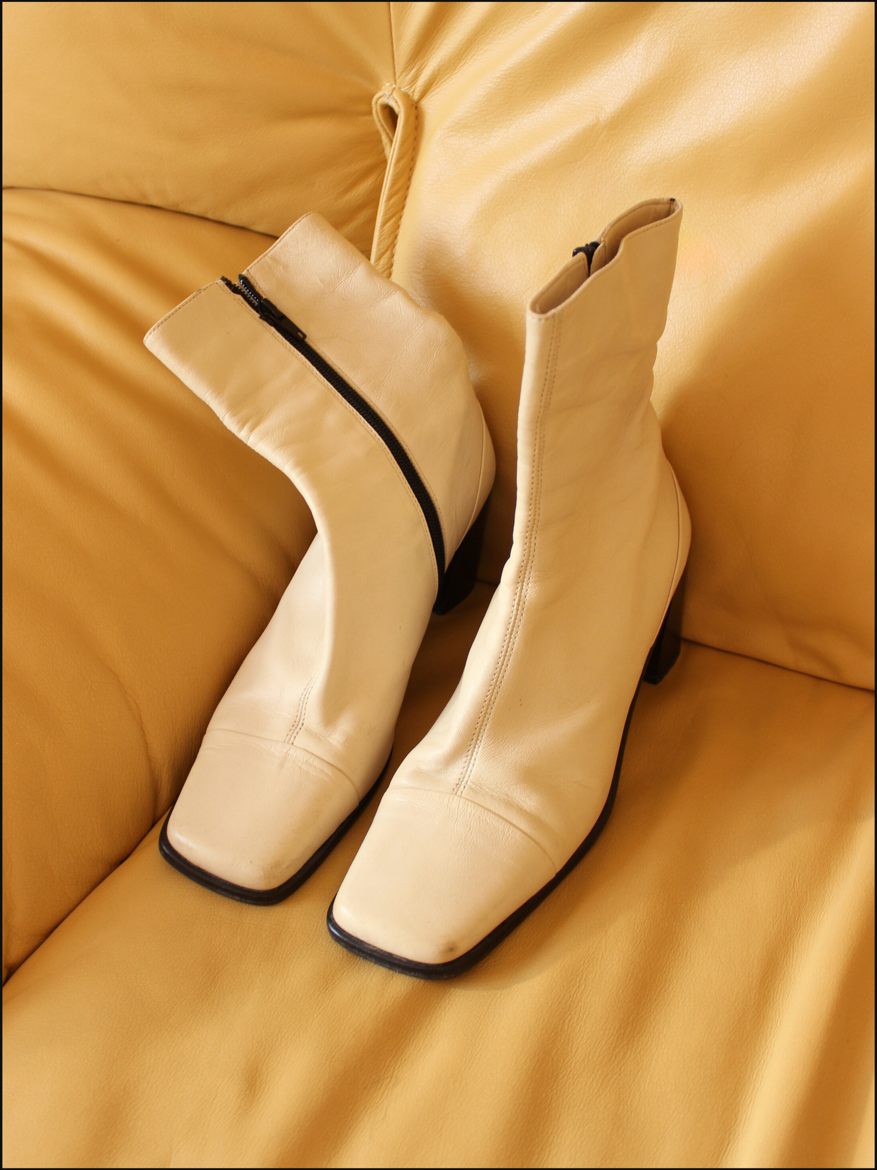 butter boots cover (3).png