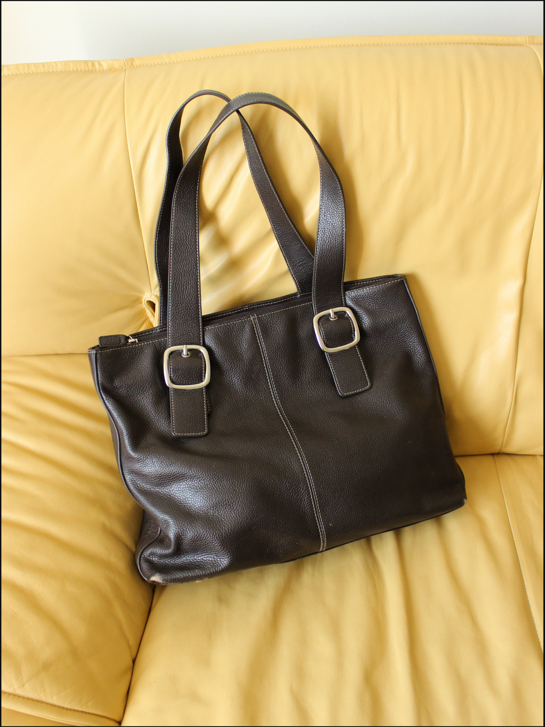 brown leather tote bag cover.png