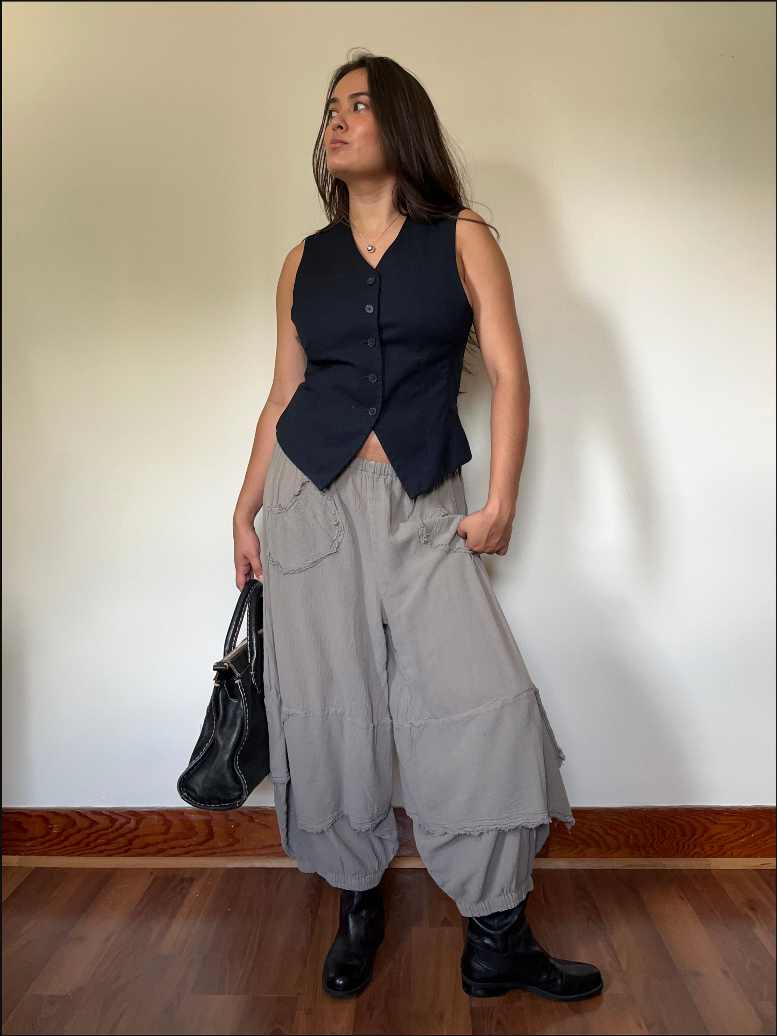 gauze balloon pants (3).png