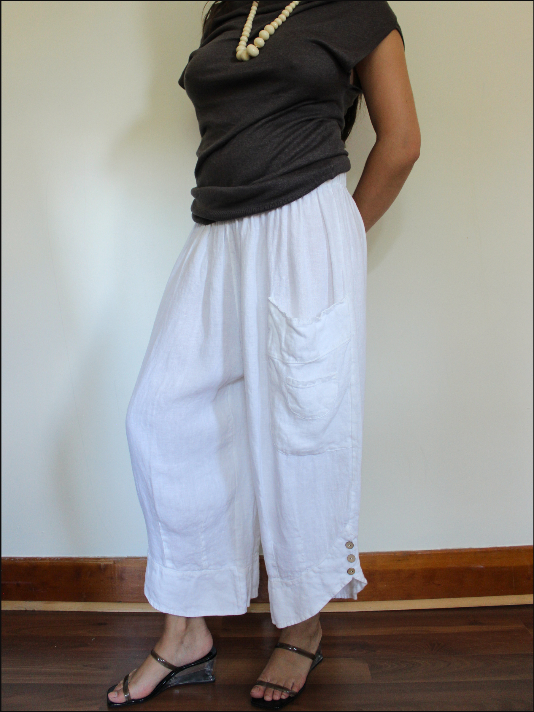 white linen capris cover (5).png