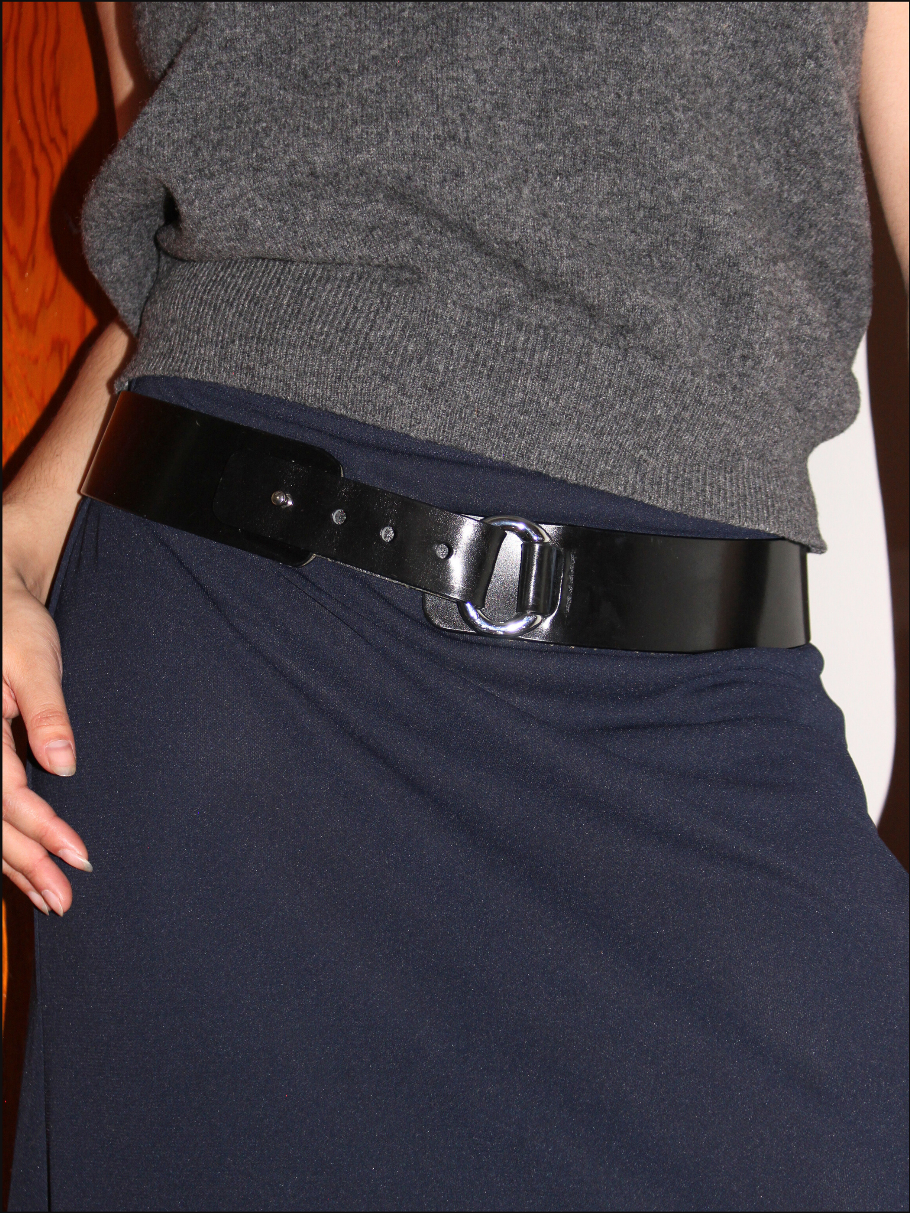 leather hip belt cover.png
