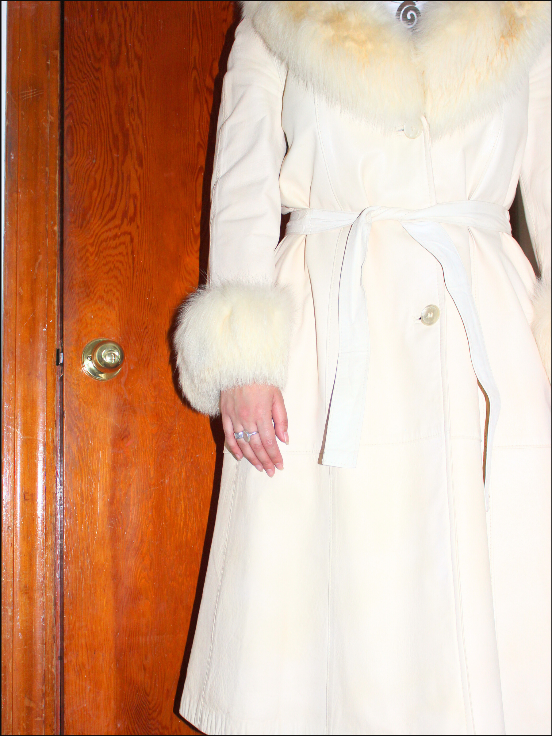 white leather trench fox collar cover (12).png