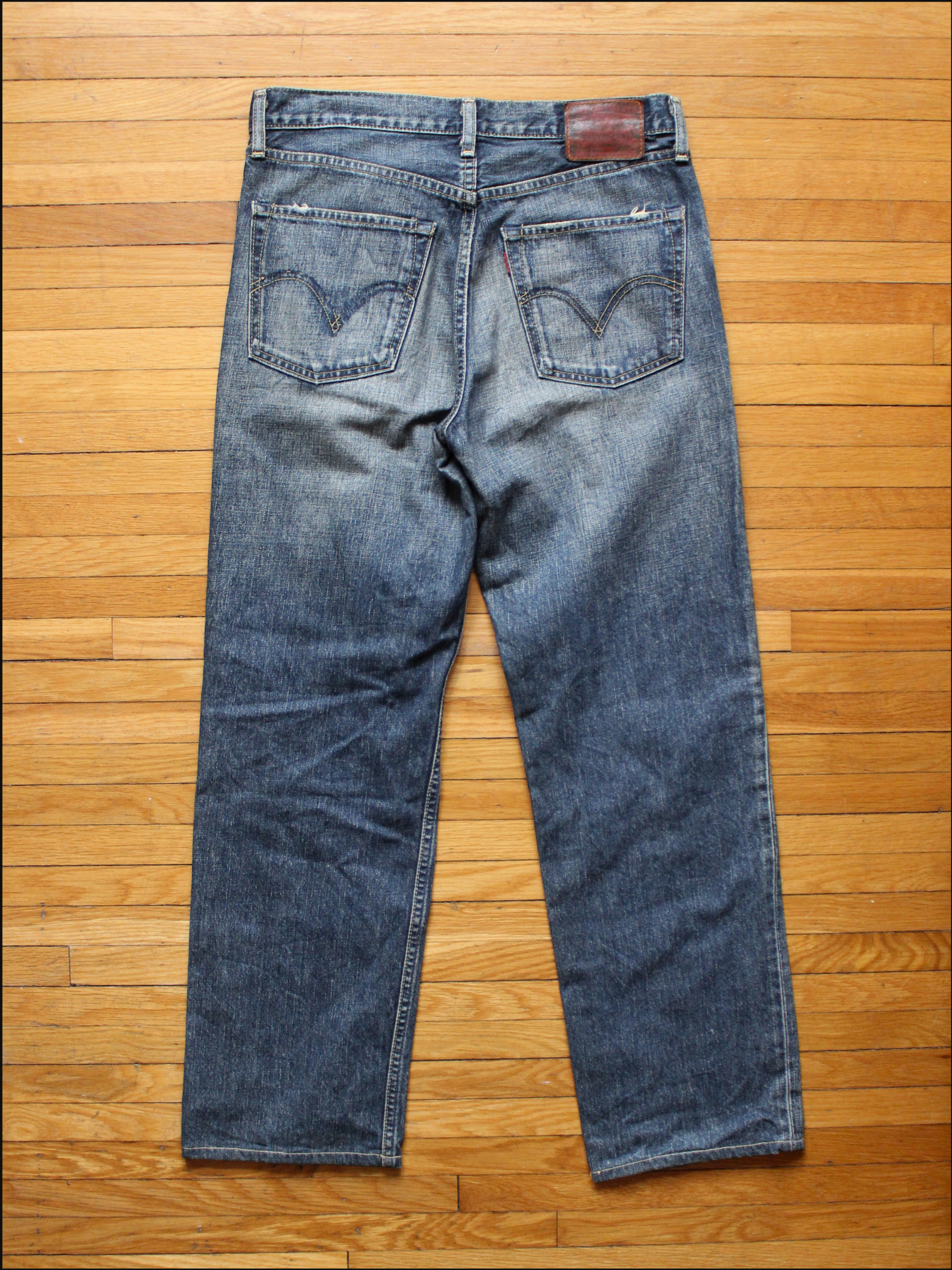 levis 502 cover (4).png