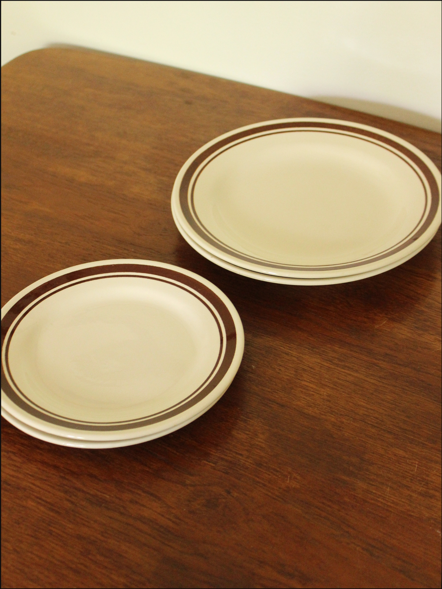 brown stripe plates cover (7).png
