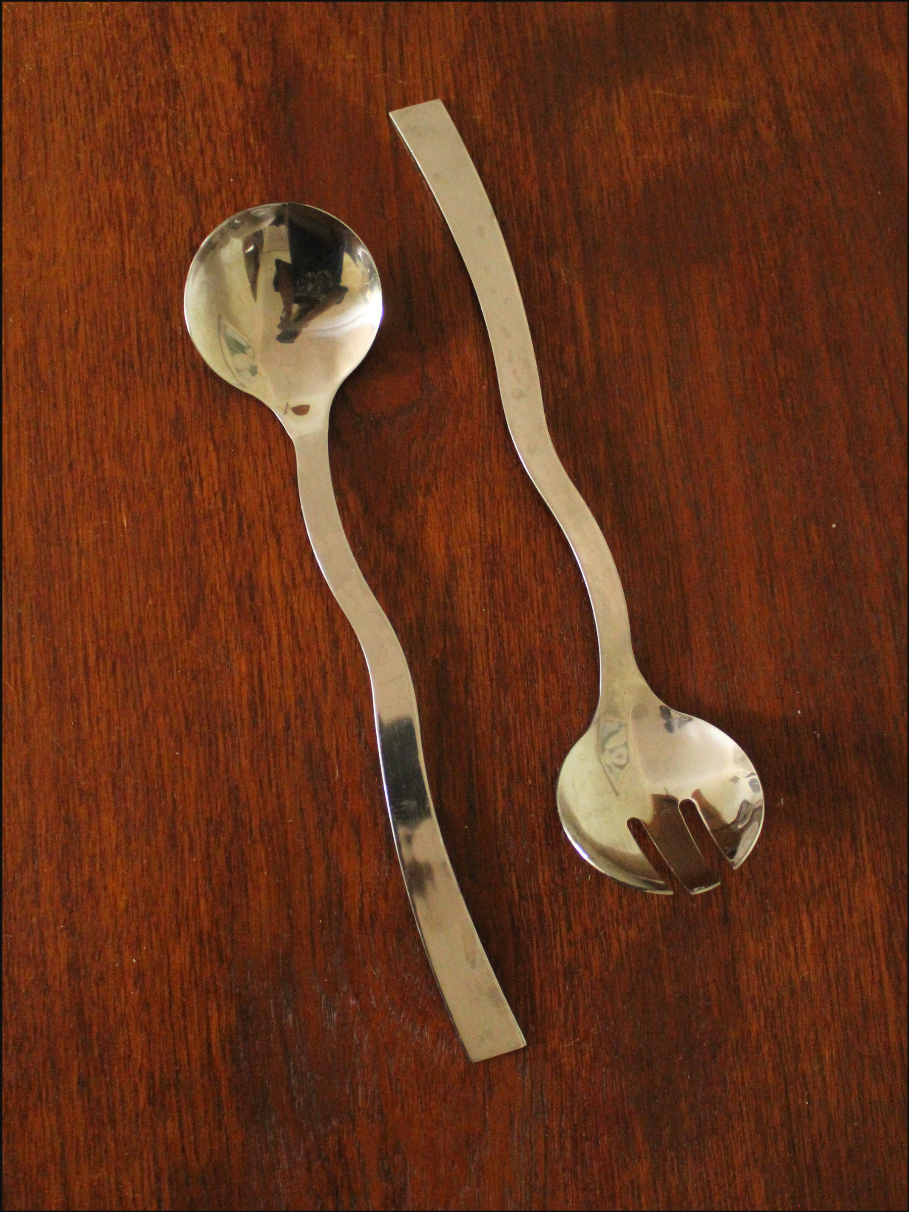 wavy utensils cover (2).png