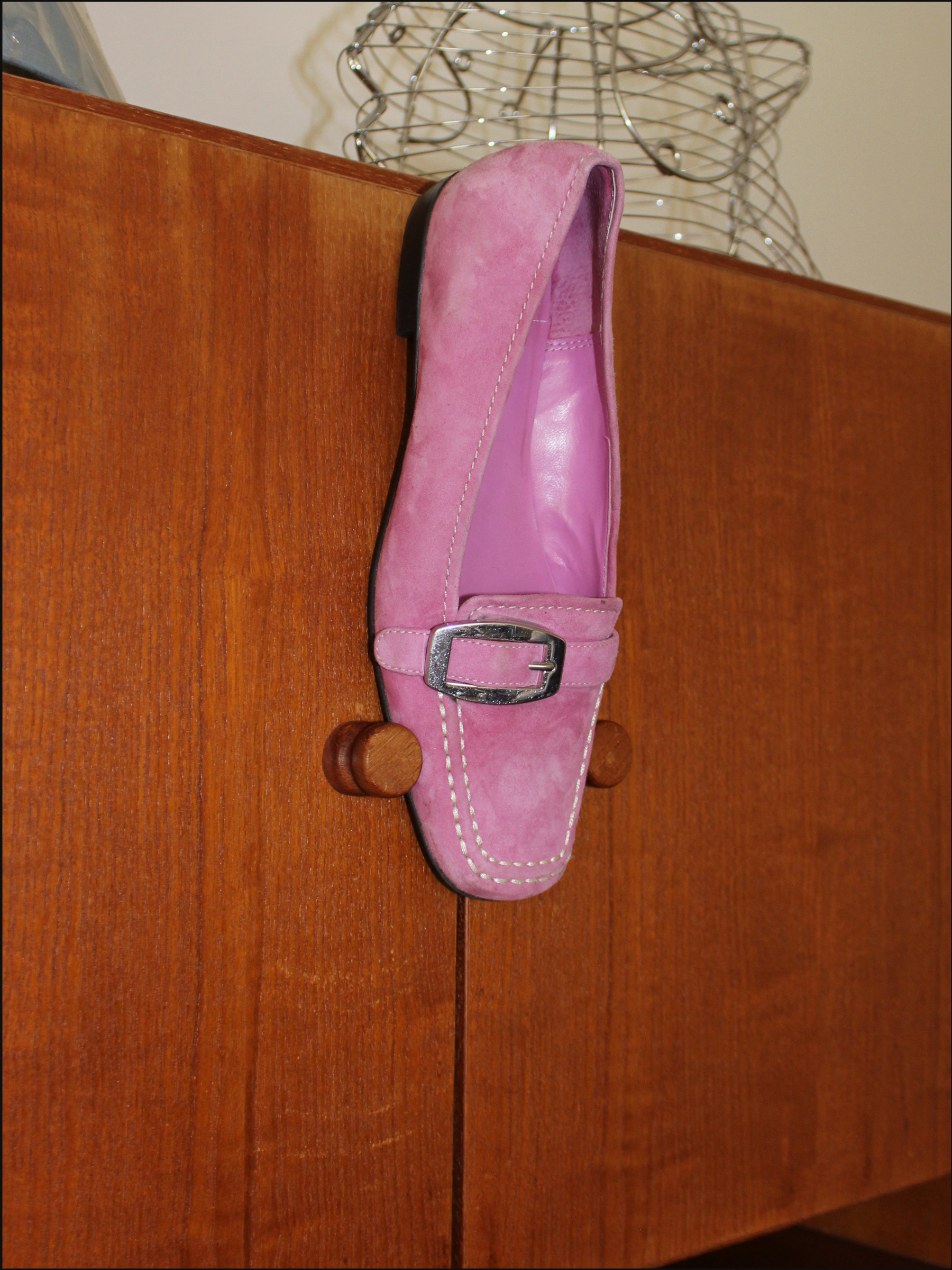 pink shoes cover (3).png