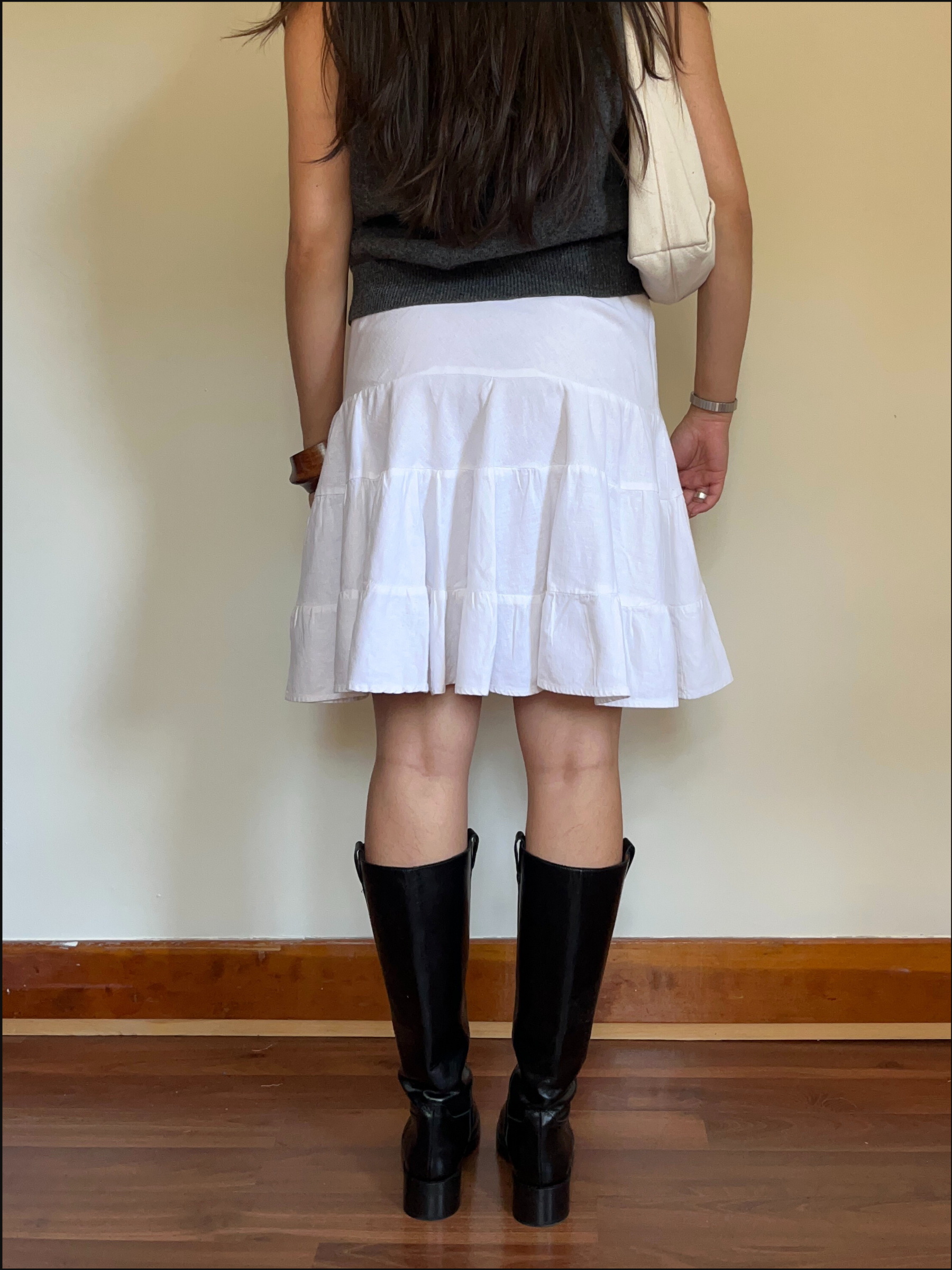 tiered linen skirt cover (3).png