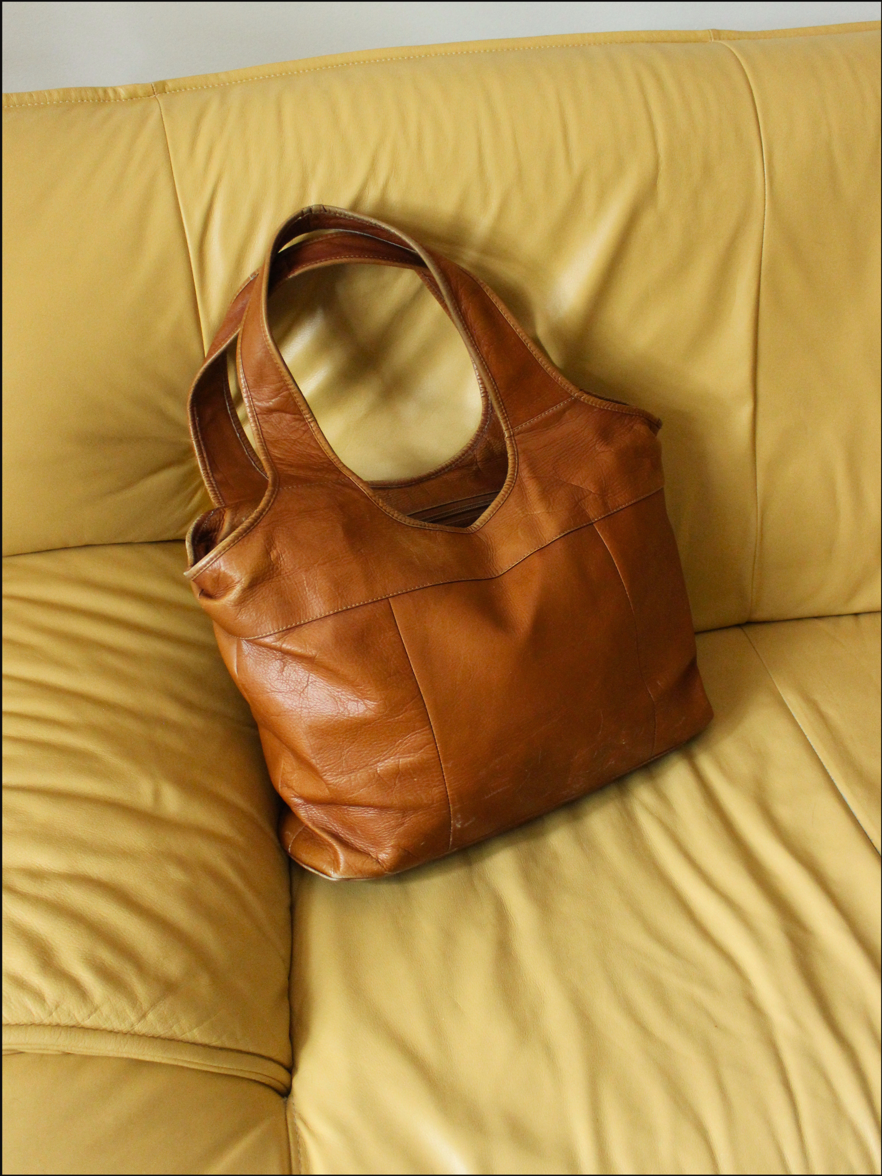 big leather bag cover (11).png