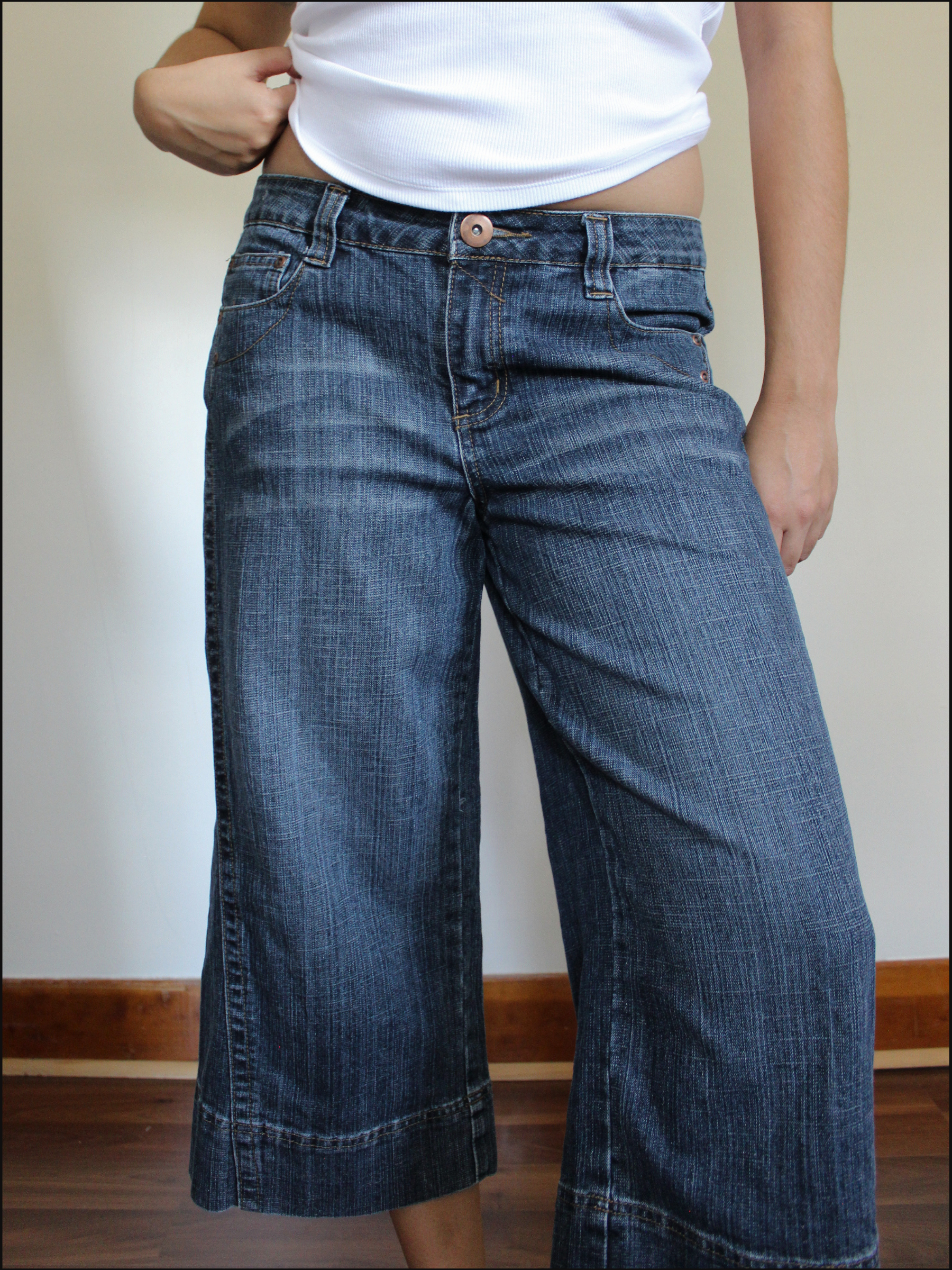 denim capris cover (9).png