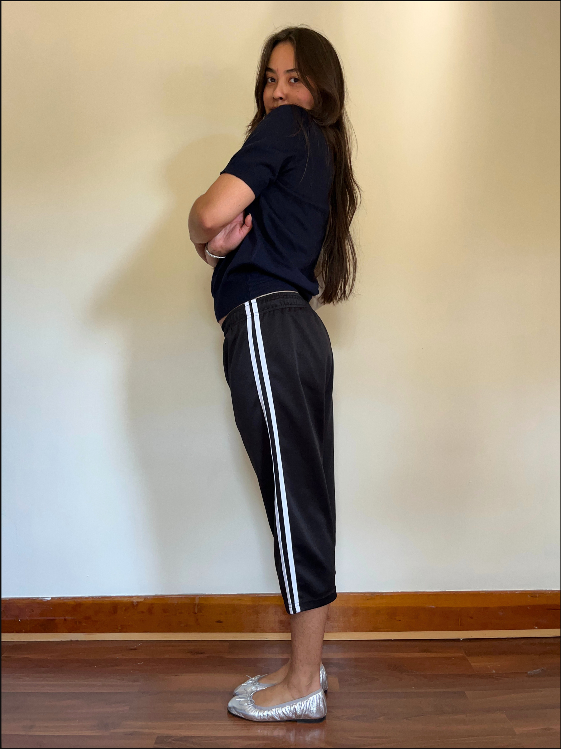sporty stripe capris cover (5).png