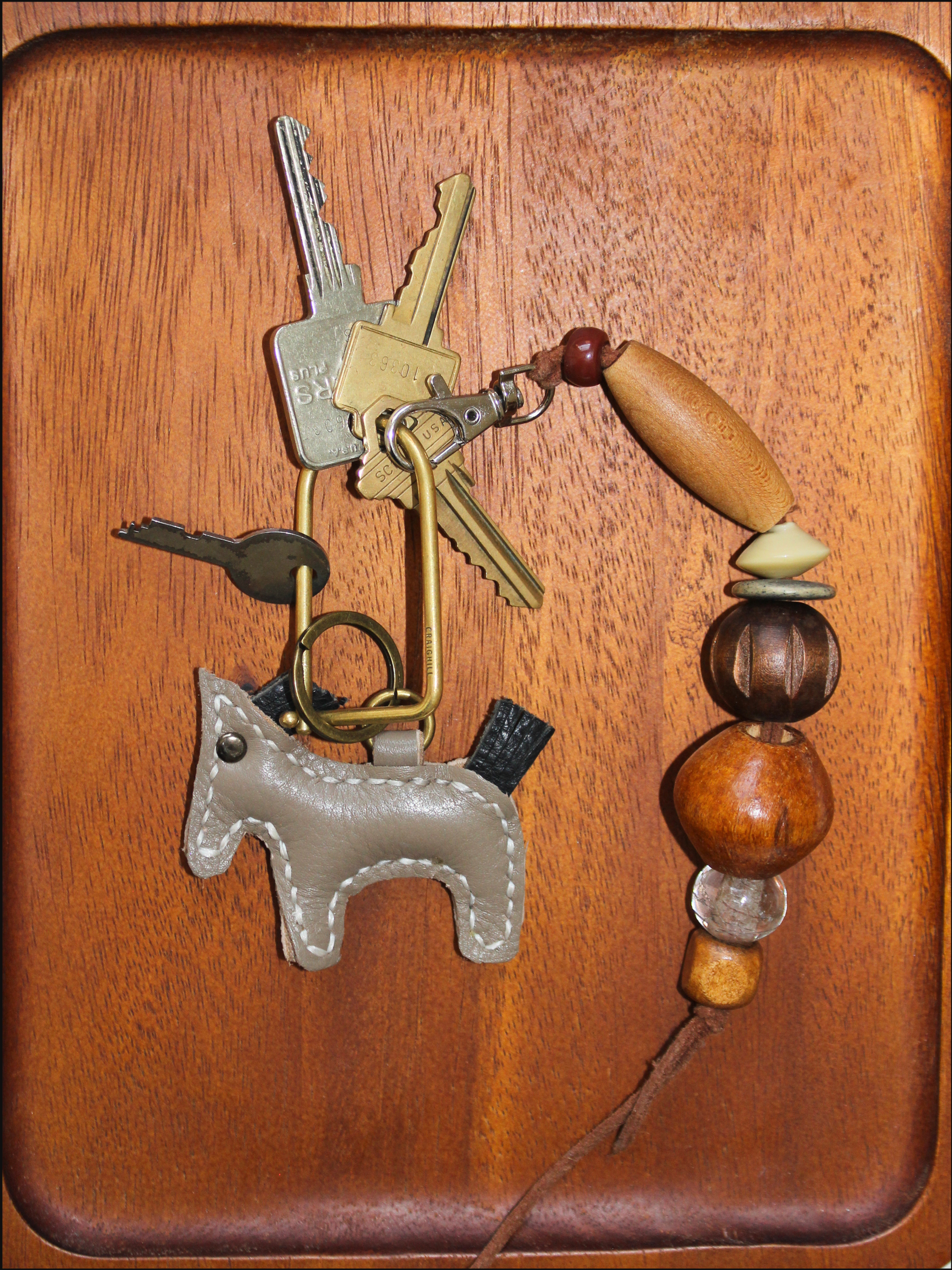 grey horse leather keychain cover.png