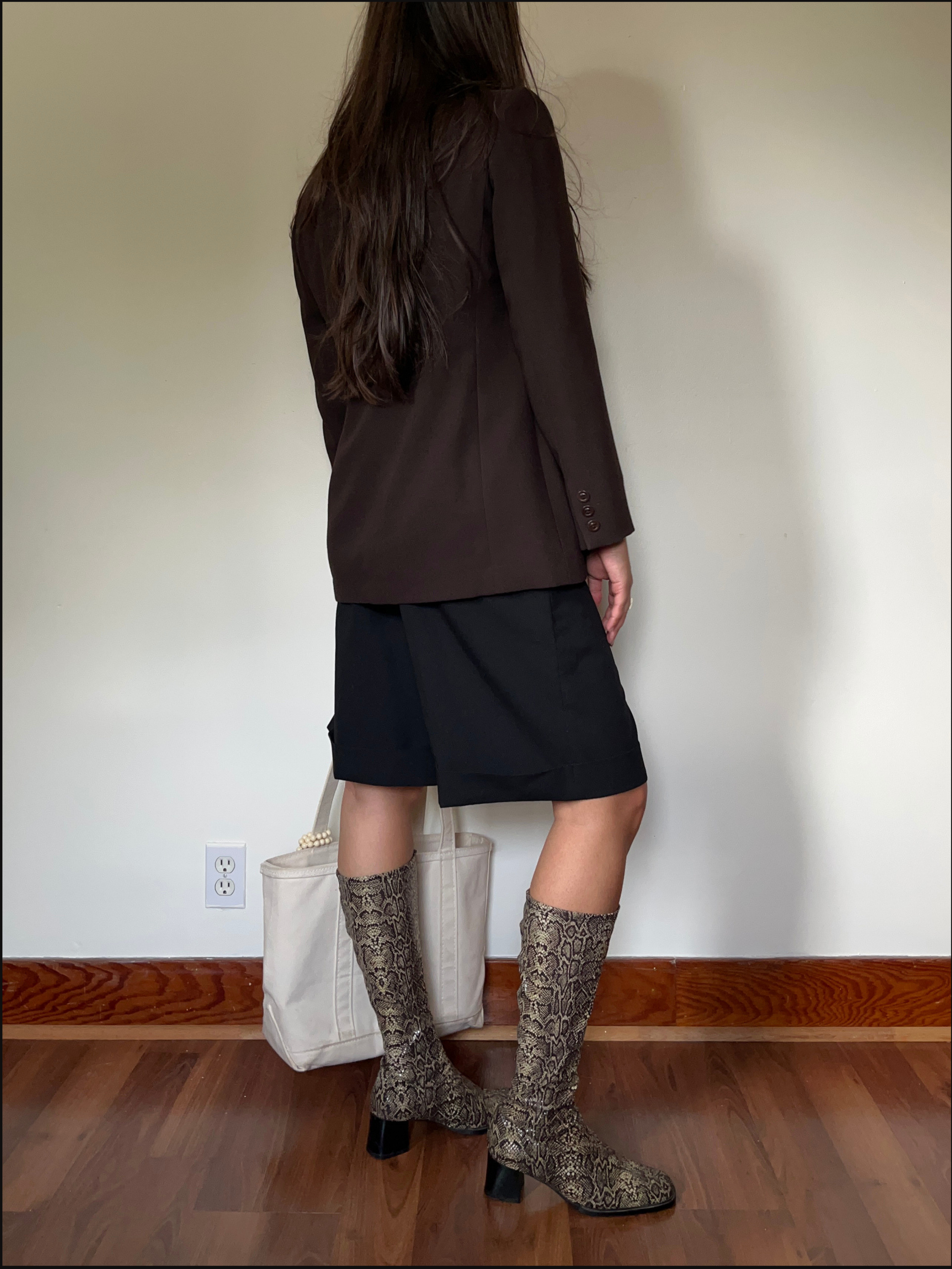 snake boots cover (10).png