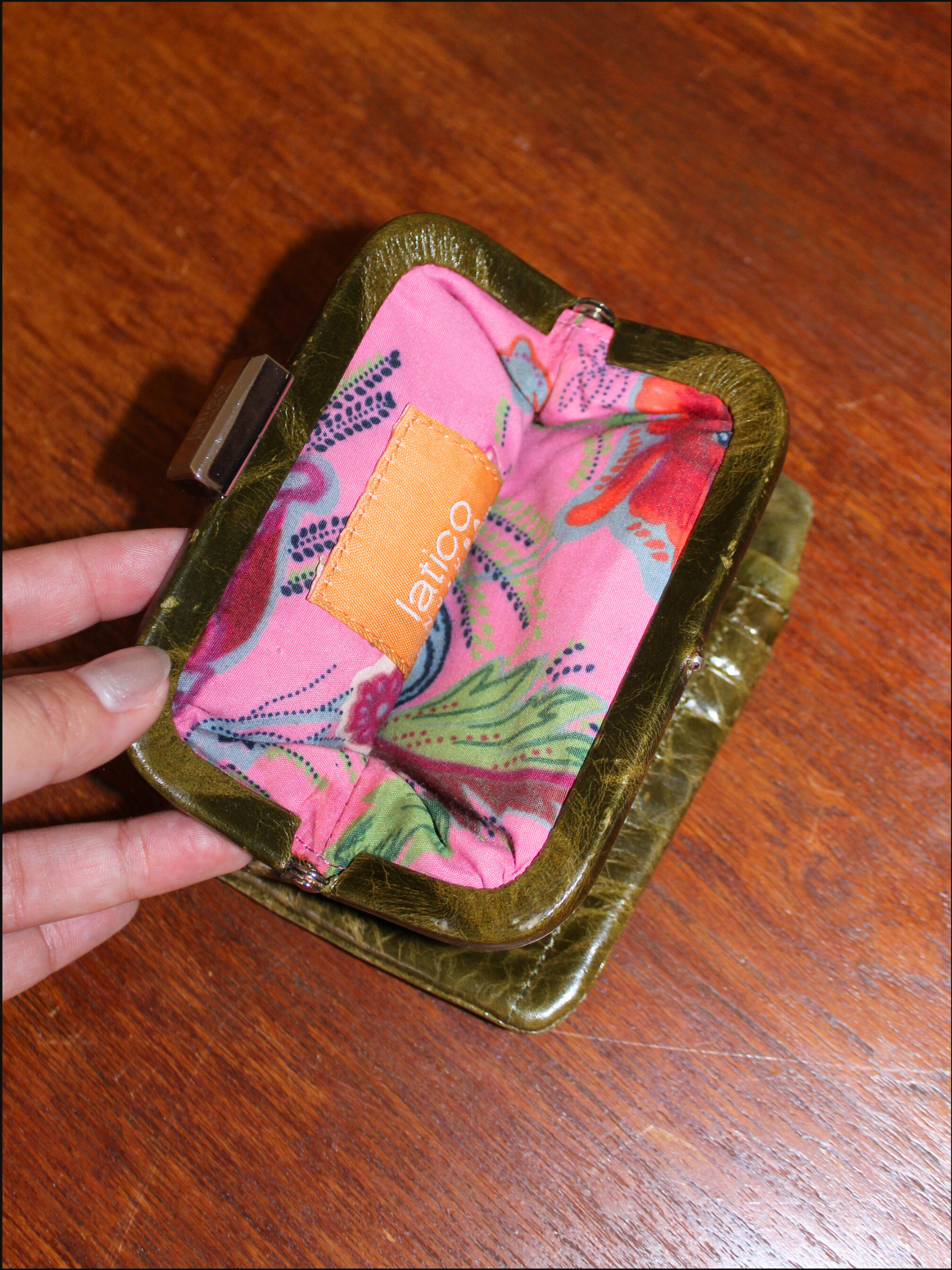 moss wallet cover (6).png