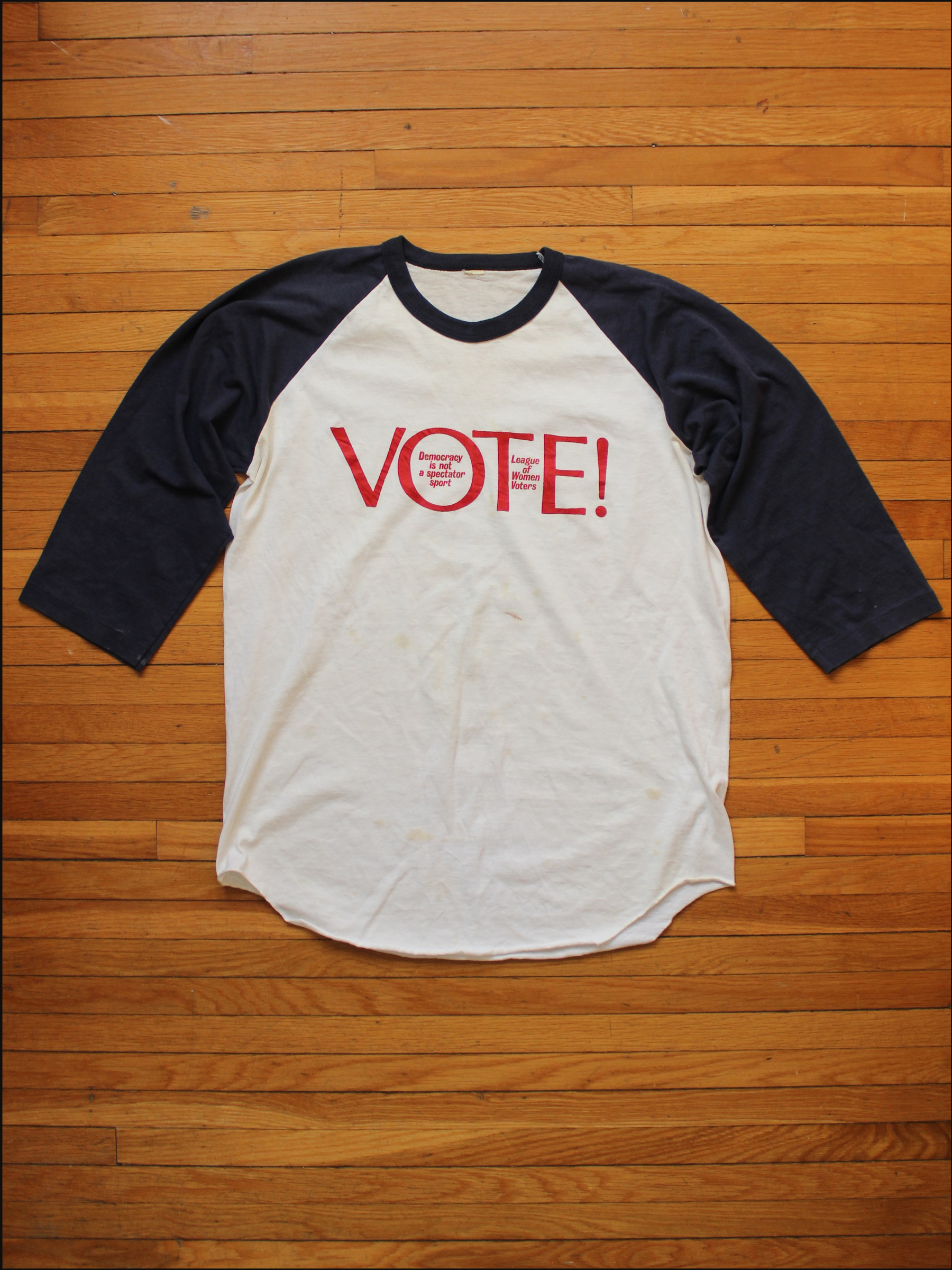70's Women's Vote Baseball Tee — M