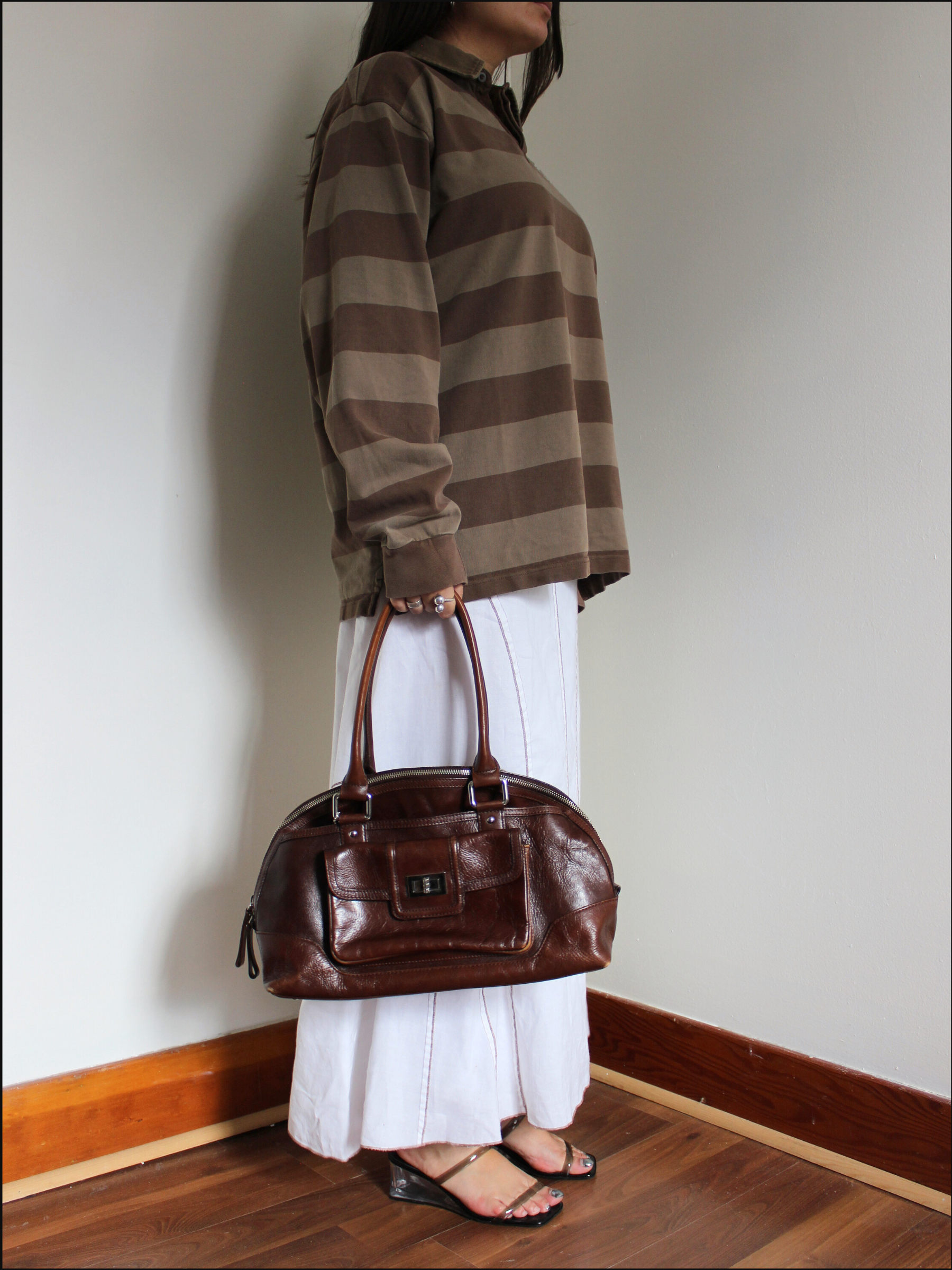 danier bag cover.png