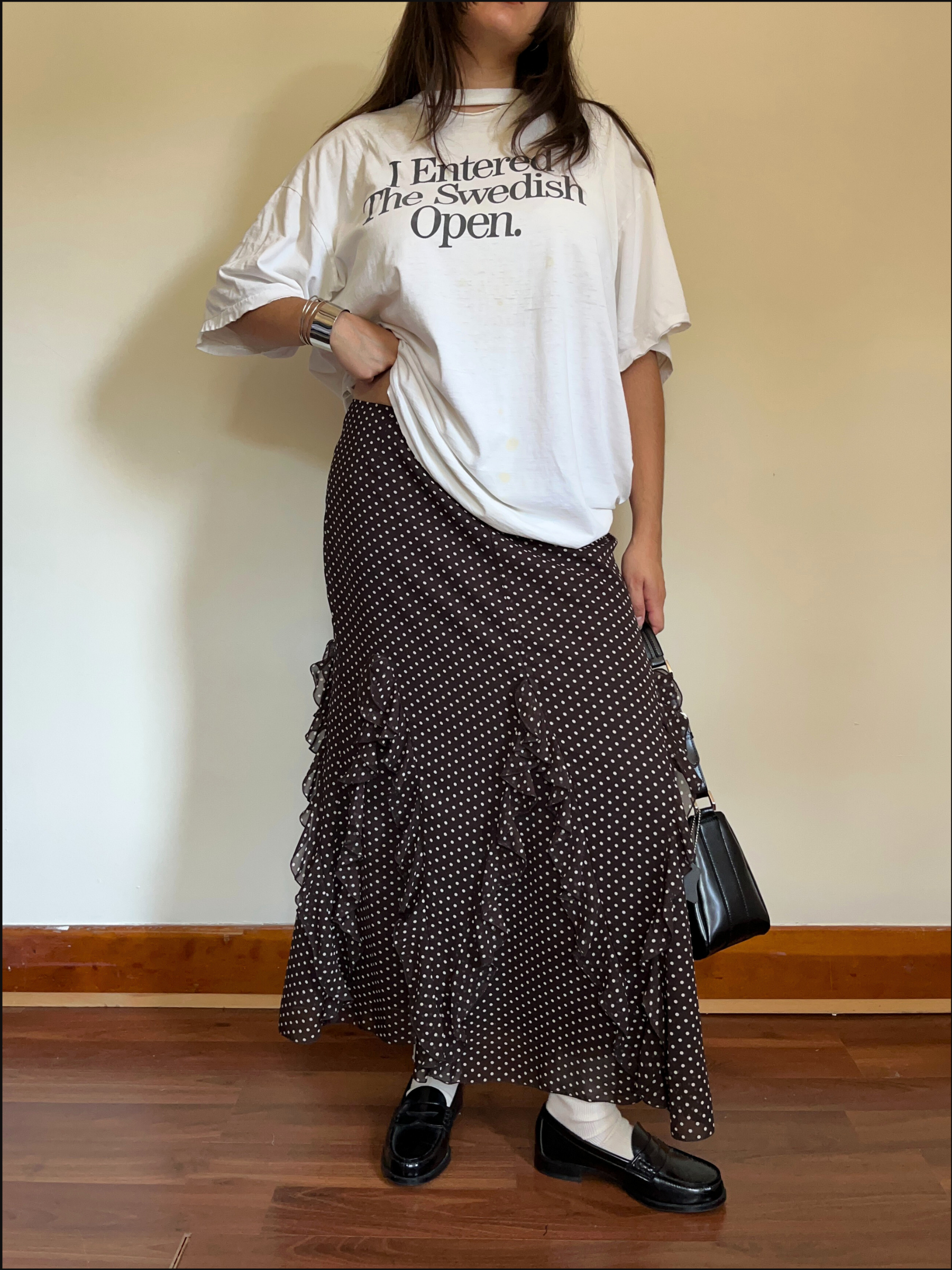 polka dot ruffle skirt cover (4).png