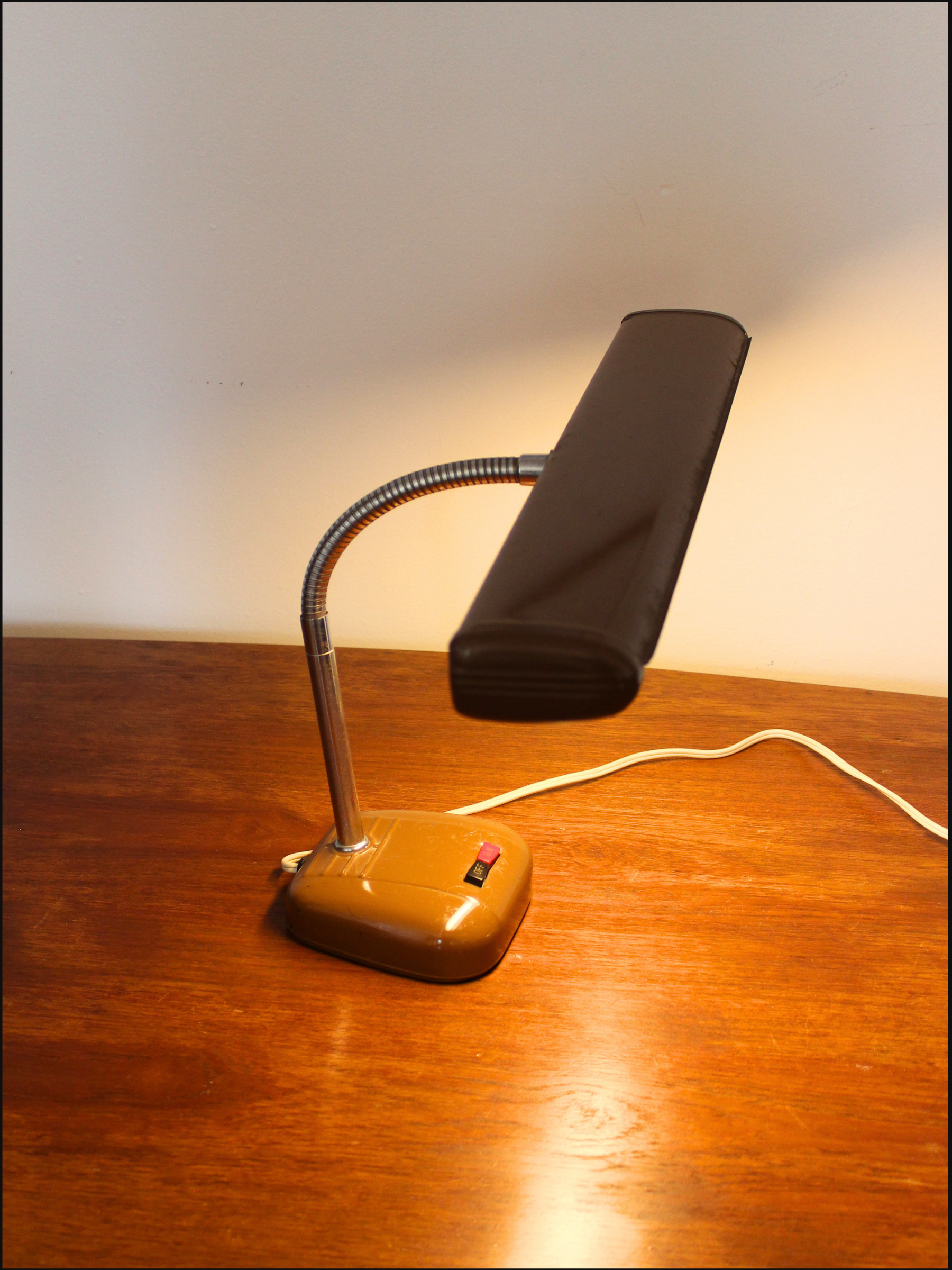 brown desk lamp cover (6).png