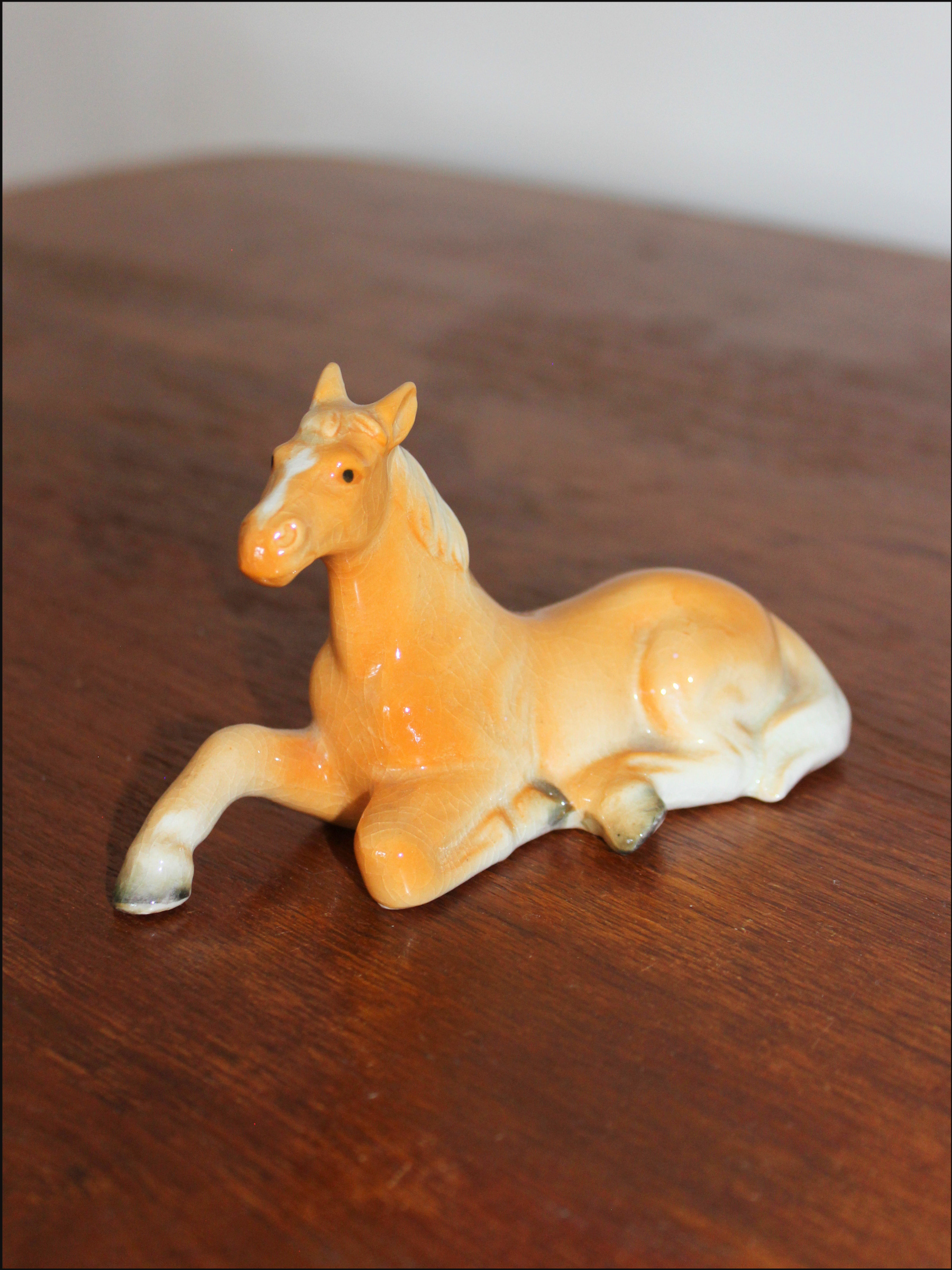 sitting horse cover (2).png