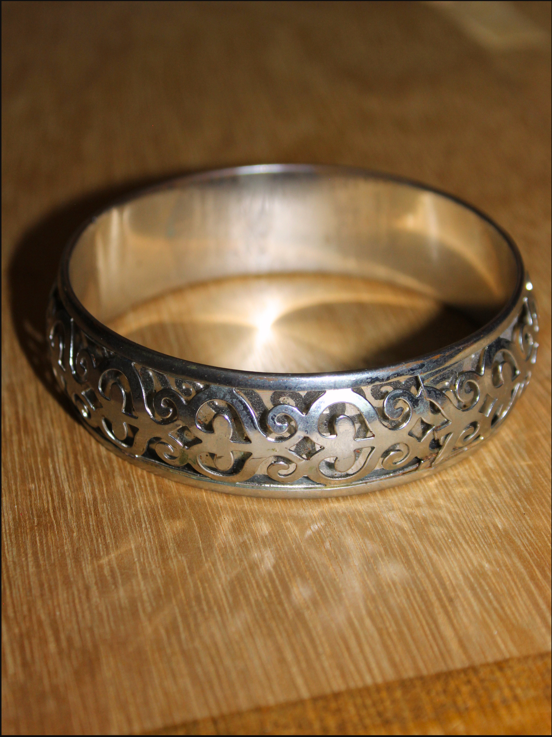 scroll bangle cover (2).png