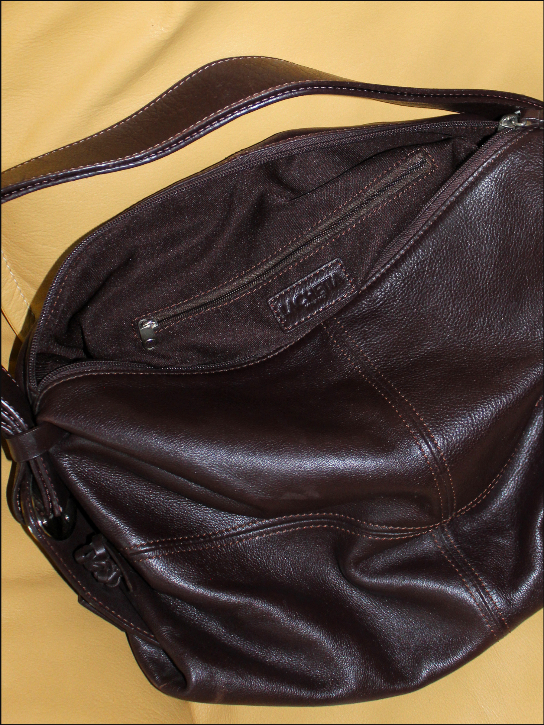 crescent bag cover.png