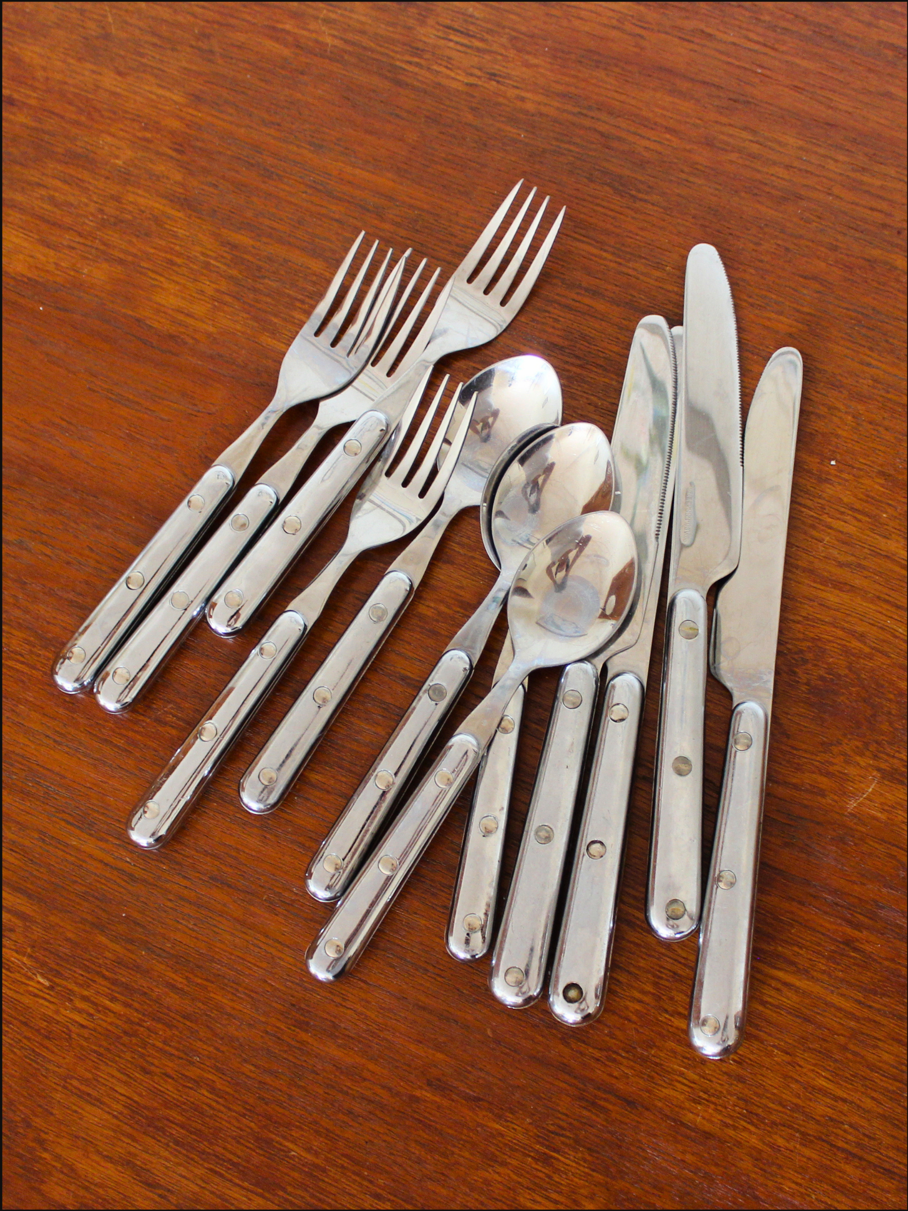 Silver Bistro Cutlery Set — 12 pcs.