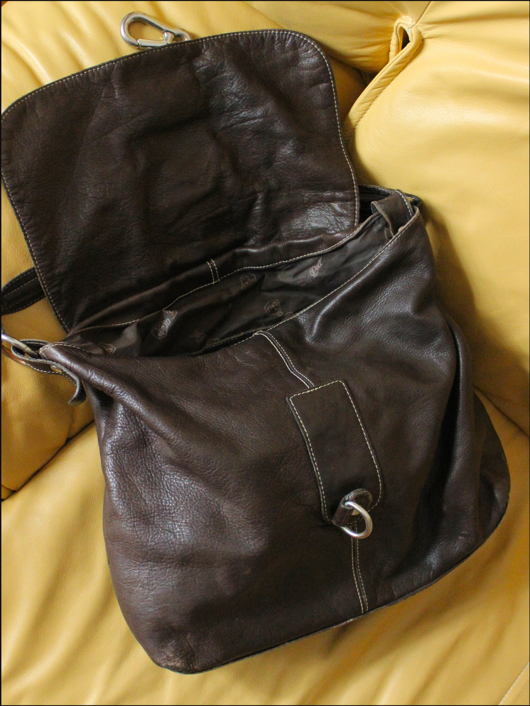 carabiner purse cover (8).png